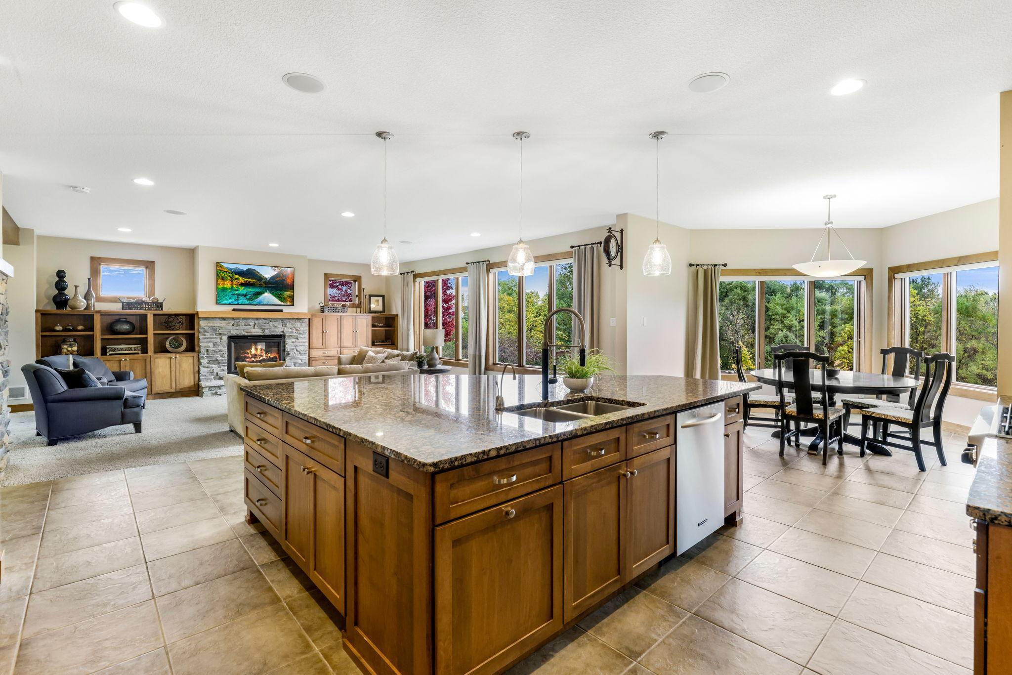 21451 Bitterbush Pass