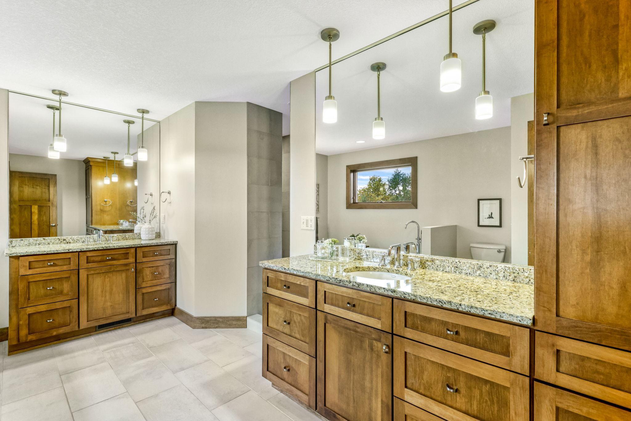 21451 Bitterbush Pass