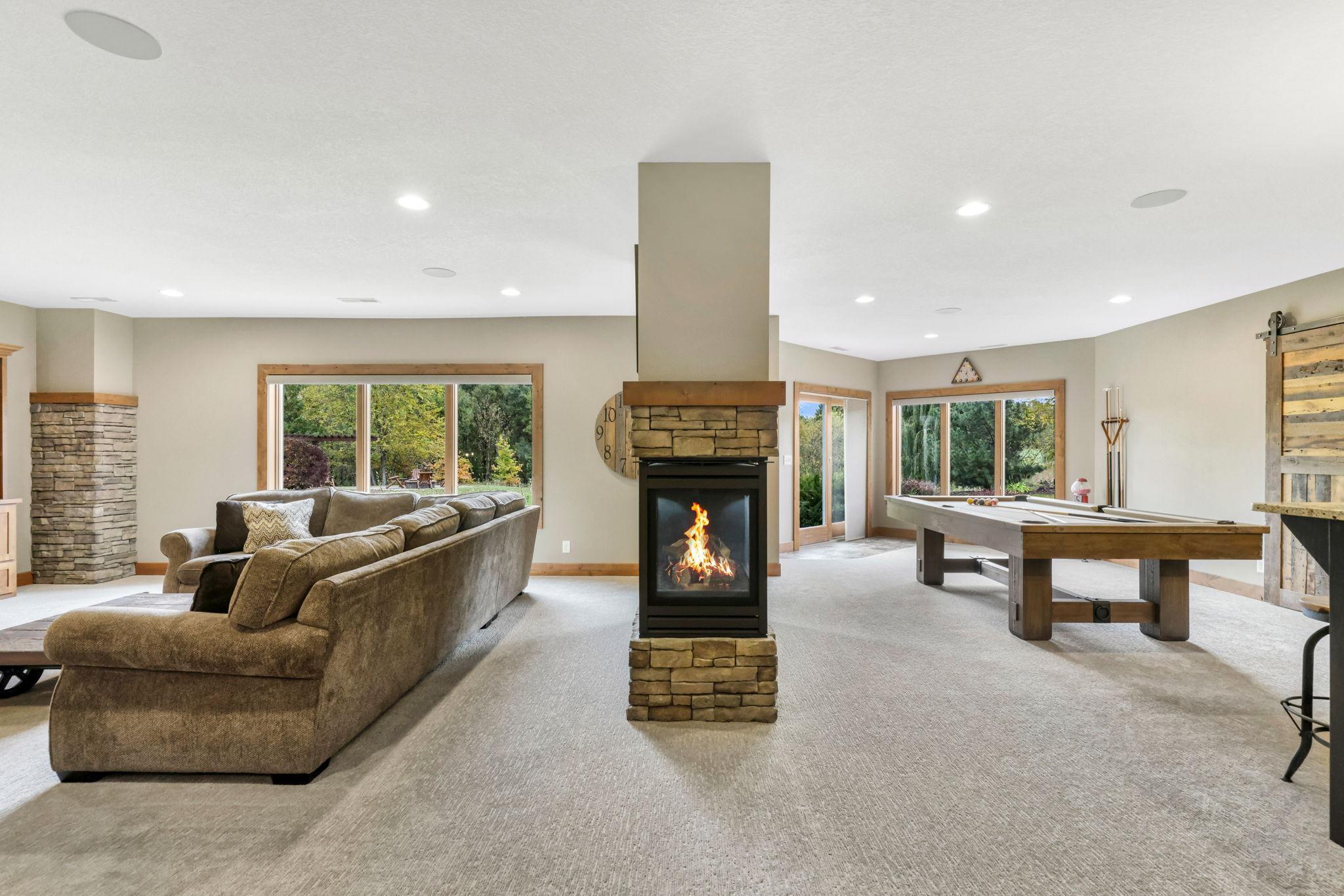 21451 Bitterbush Pass