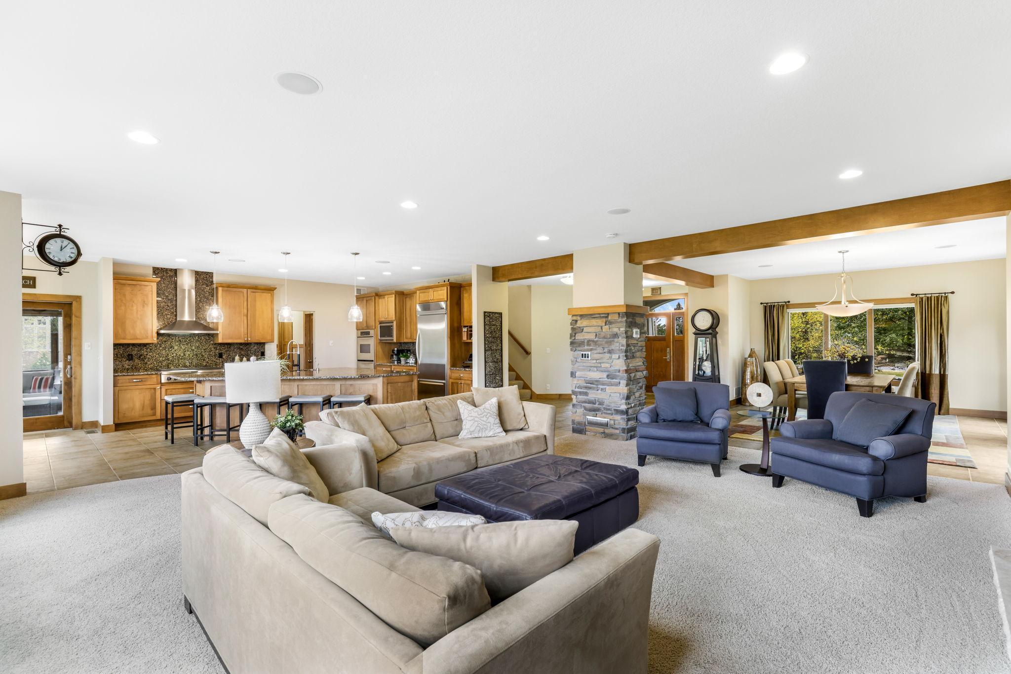 21451 Bitterbush Pass