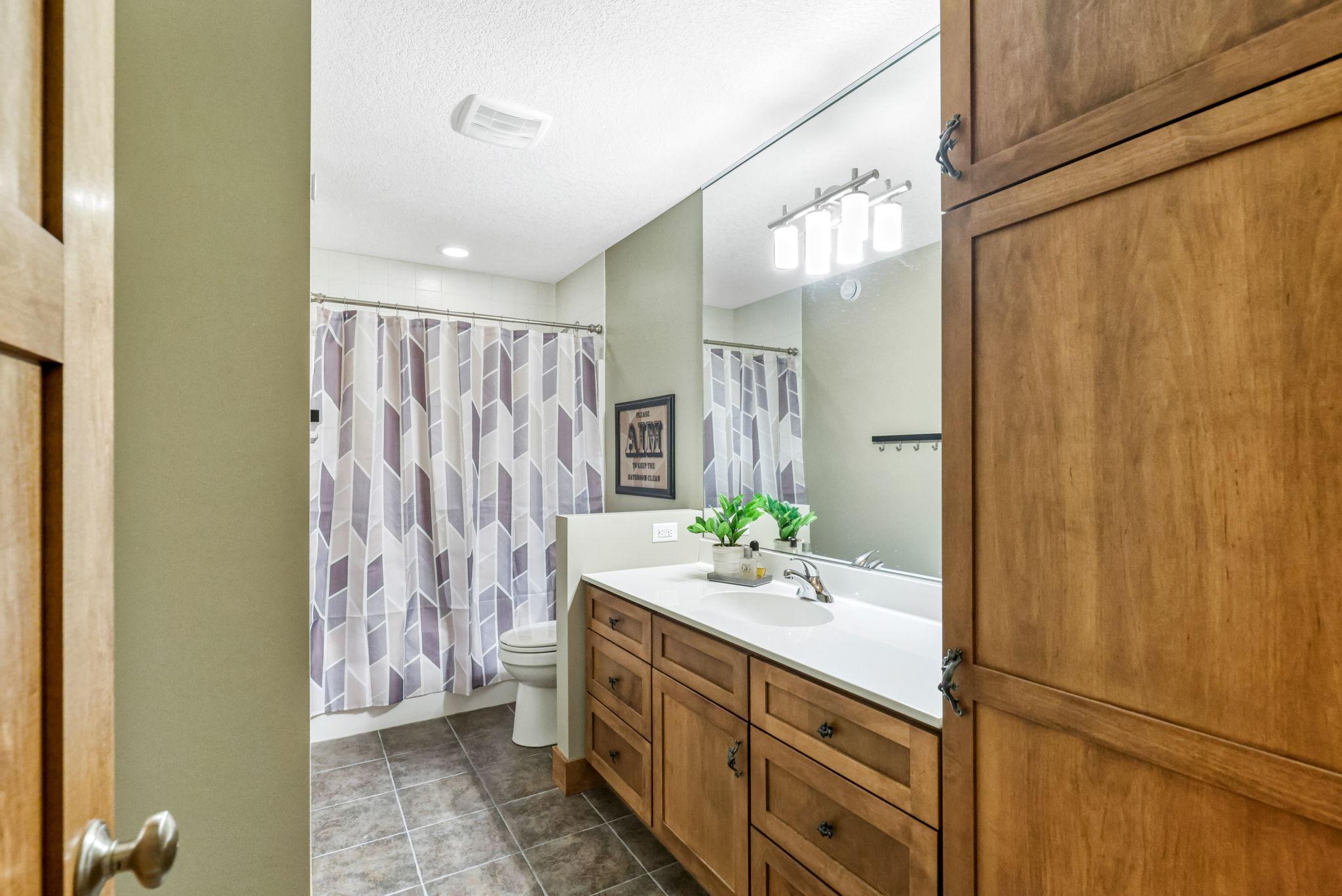 21451 Bitterbush Pass