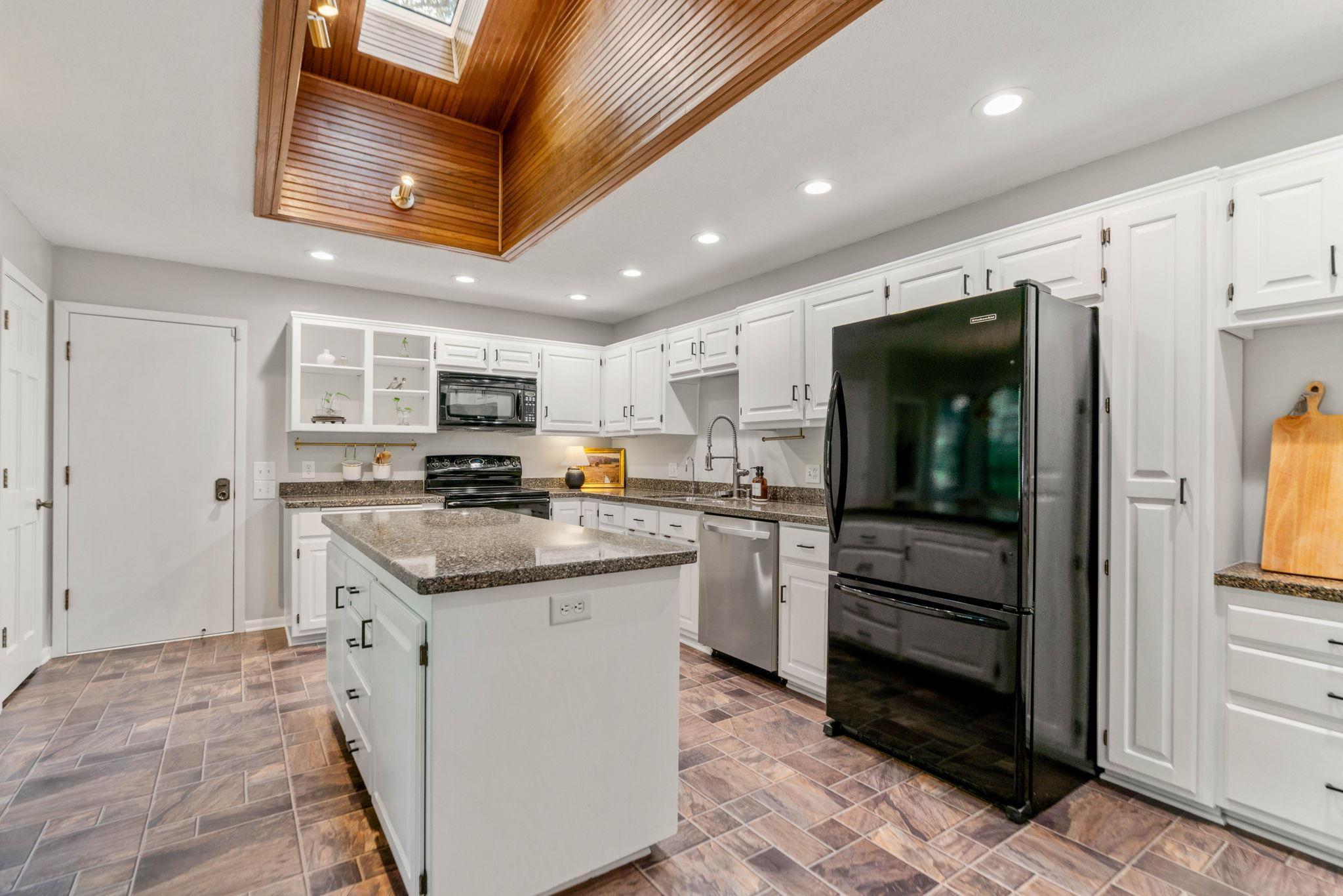 3941 10th Lane