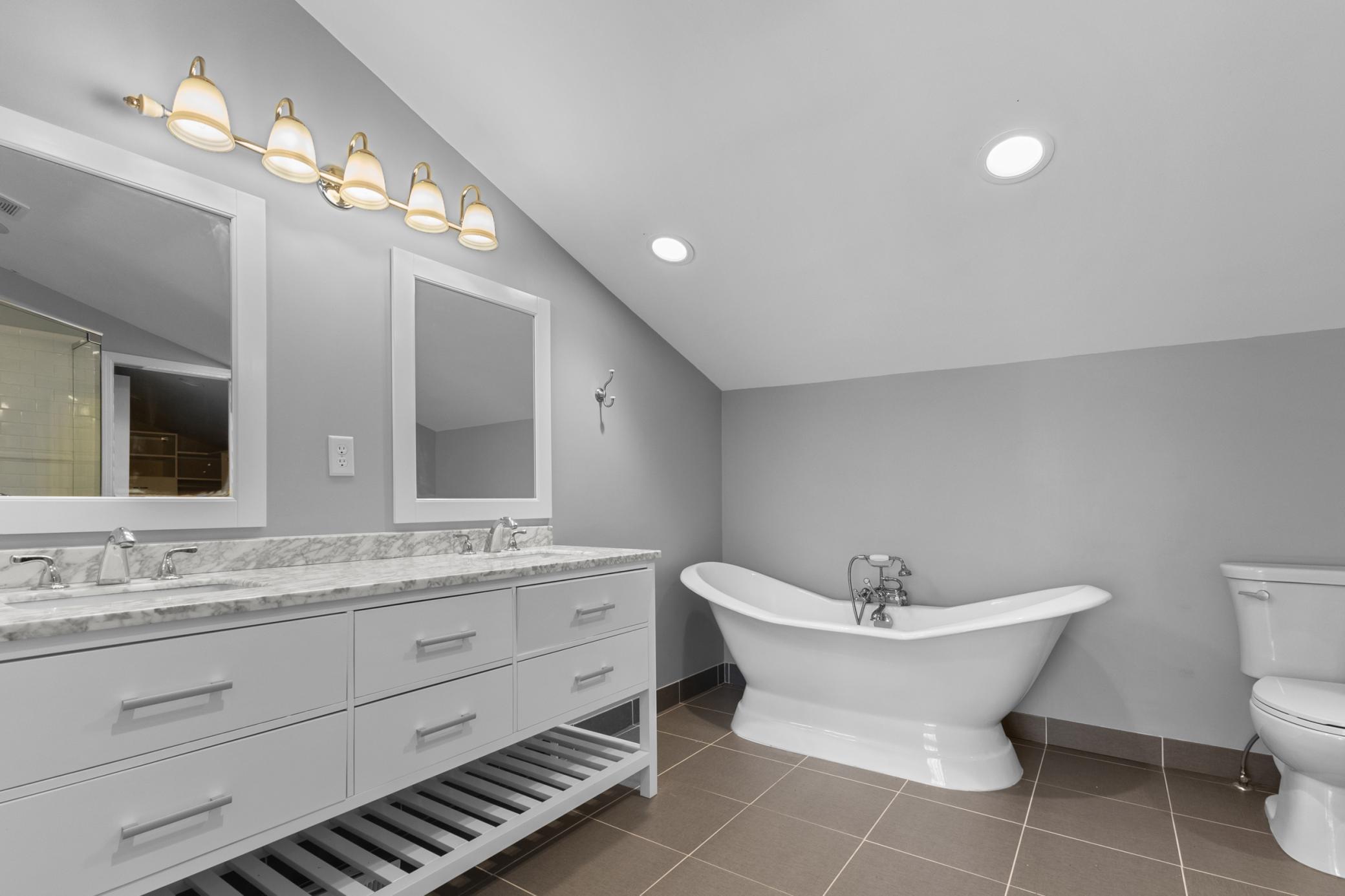 3535 Ivy Place