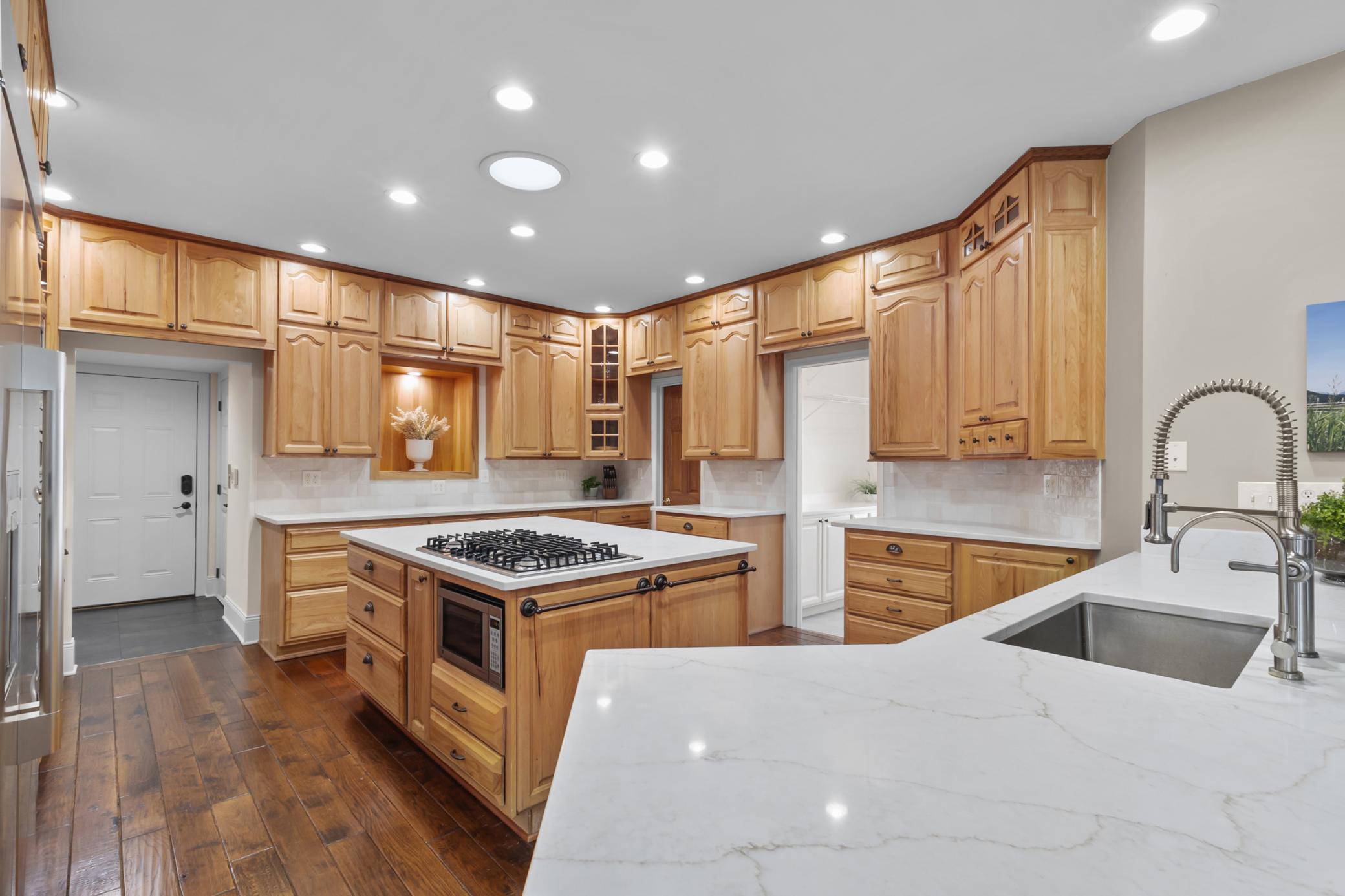 27140 Jonquil Avenue