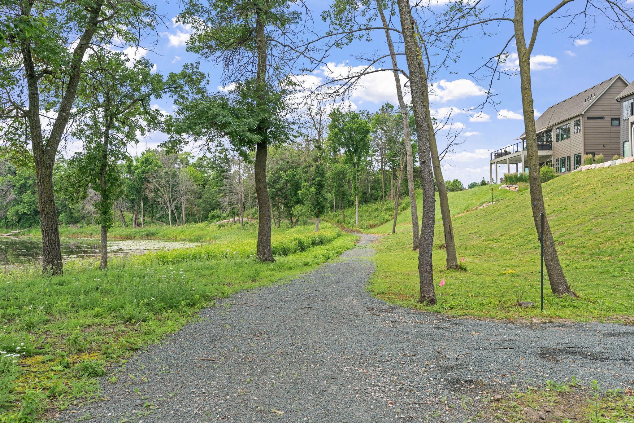4825 Linden Cove Lane Unit: 11