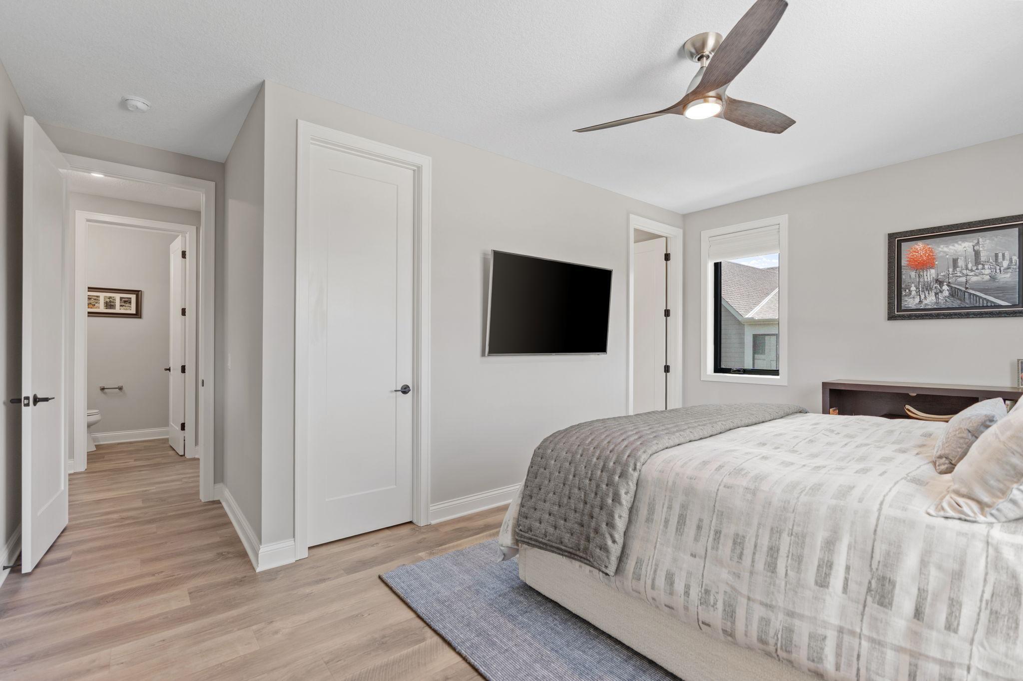 4825 Linden Cove Lane Unit: 11