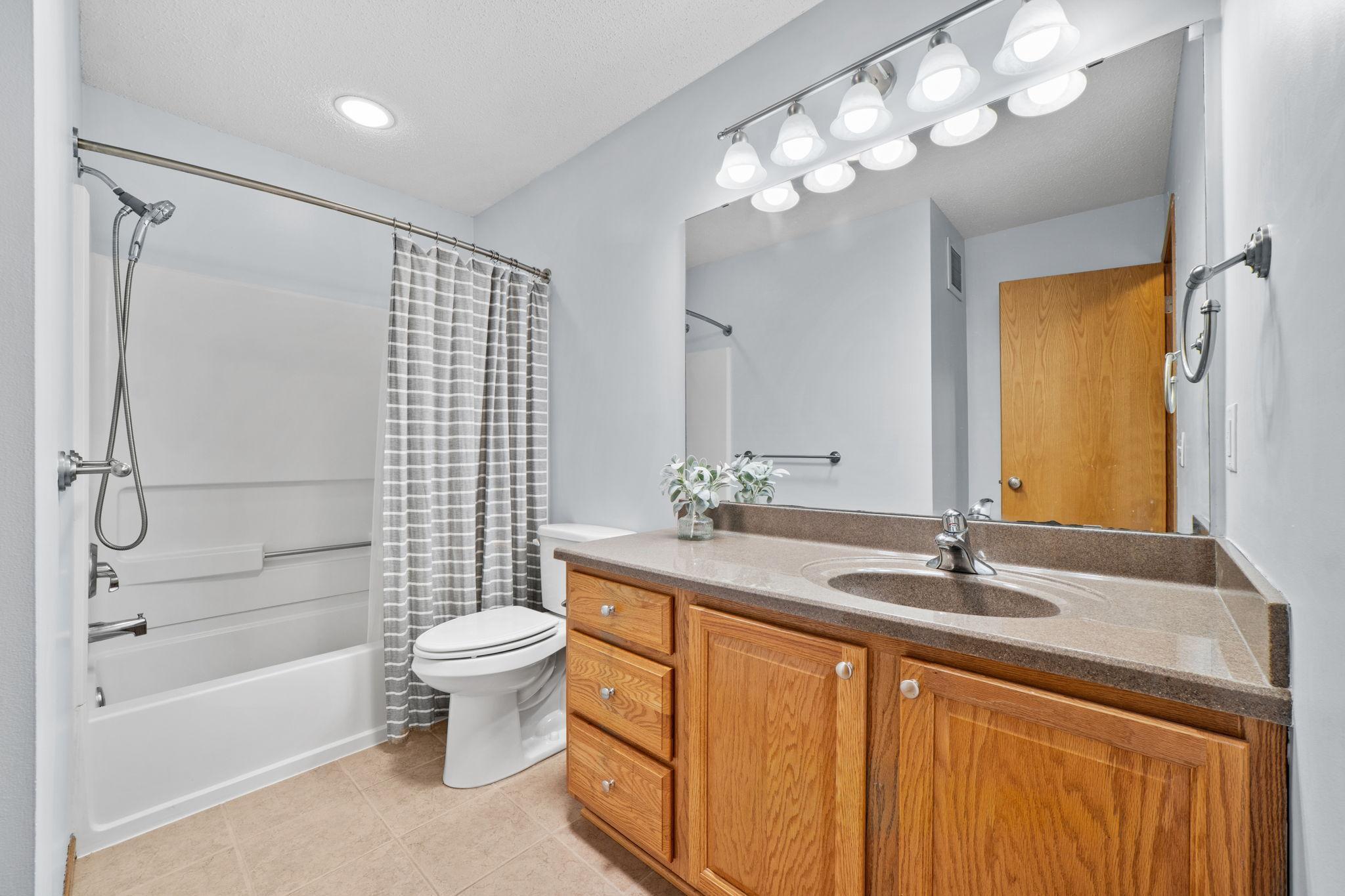 5036 Bluff Heights Trail SE