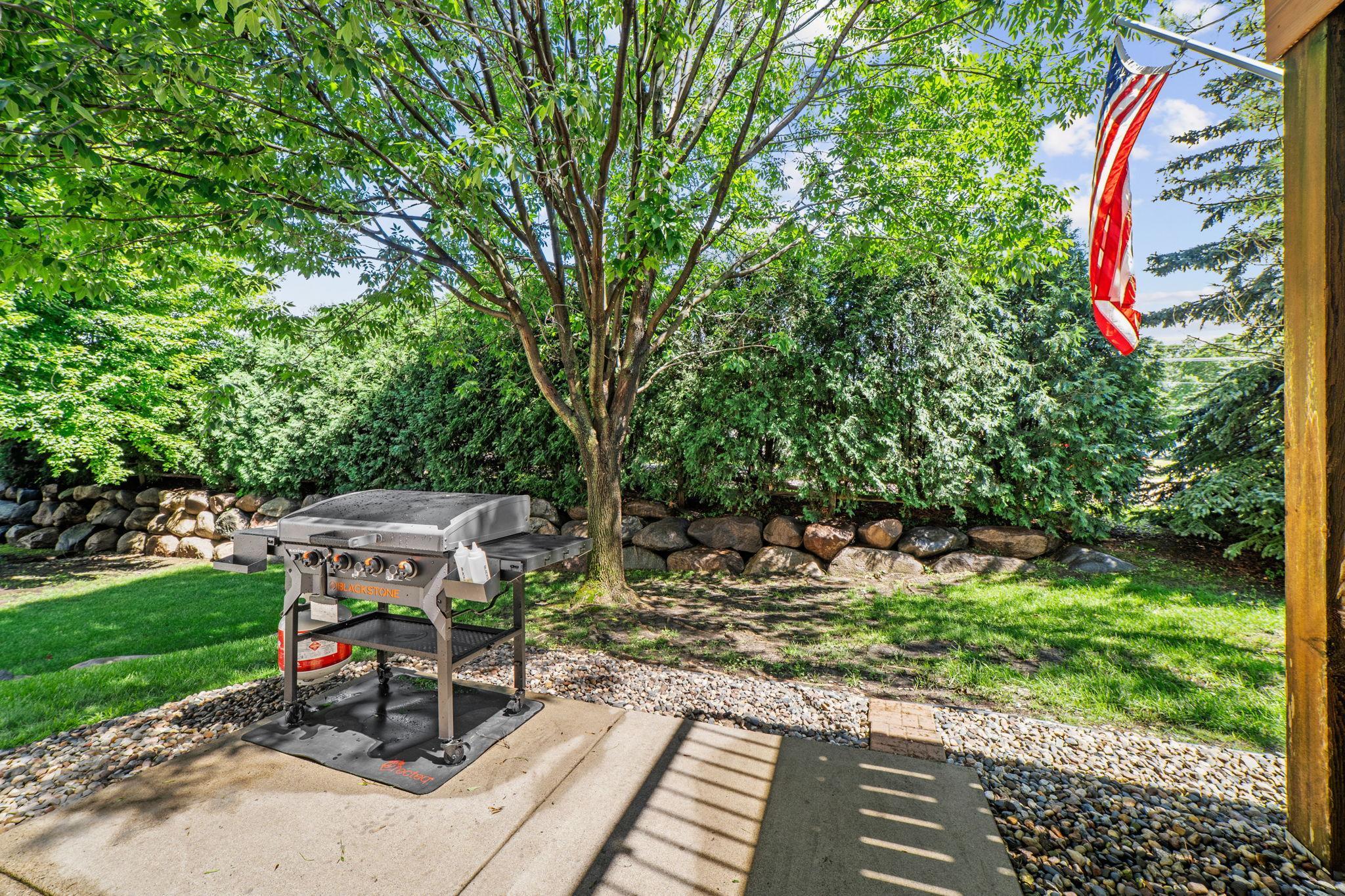 5036 Bluff Heights Trail SE