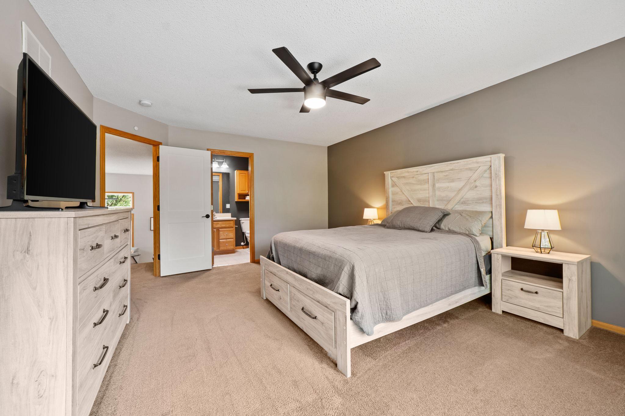 5036 Bluff Heights Trail SE