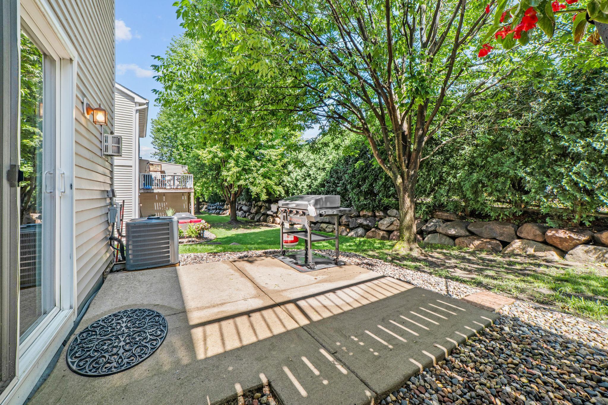 5036 Bluff Heights Trail SE