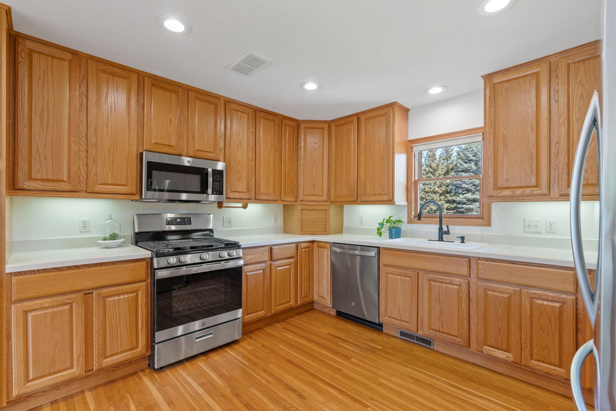 14858 Oakland Beach Avenue SE