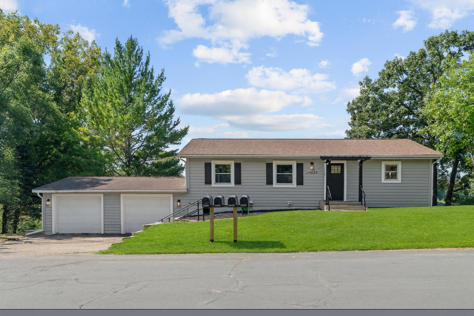 14858 Oakland Beach Avenue SE