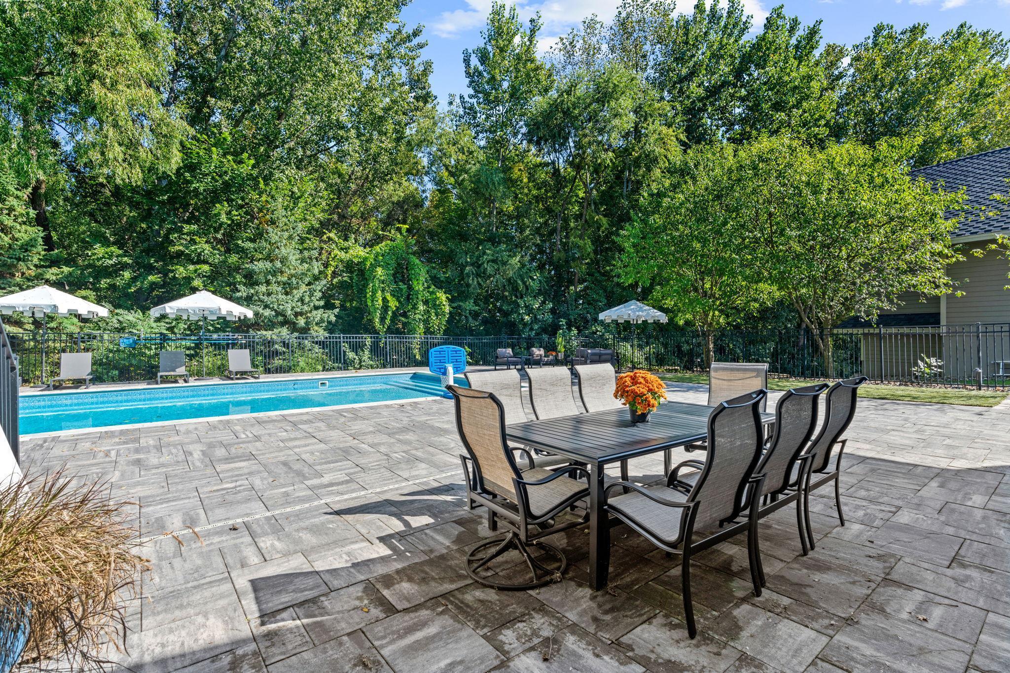 14907 Wildwood Court