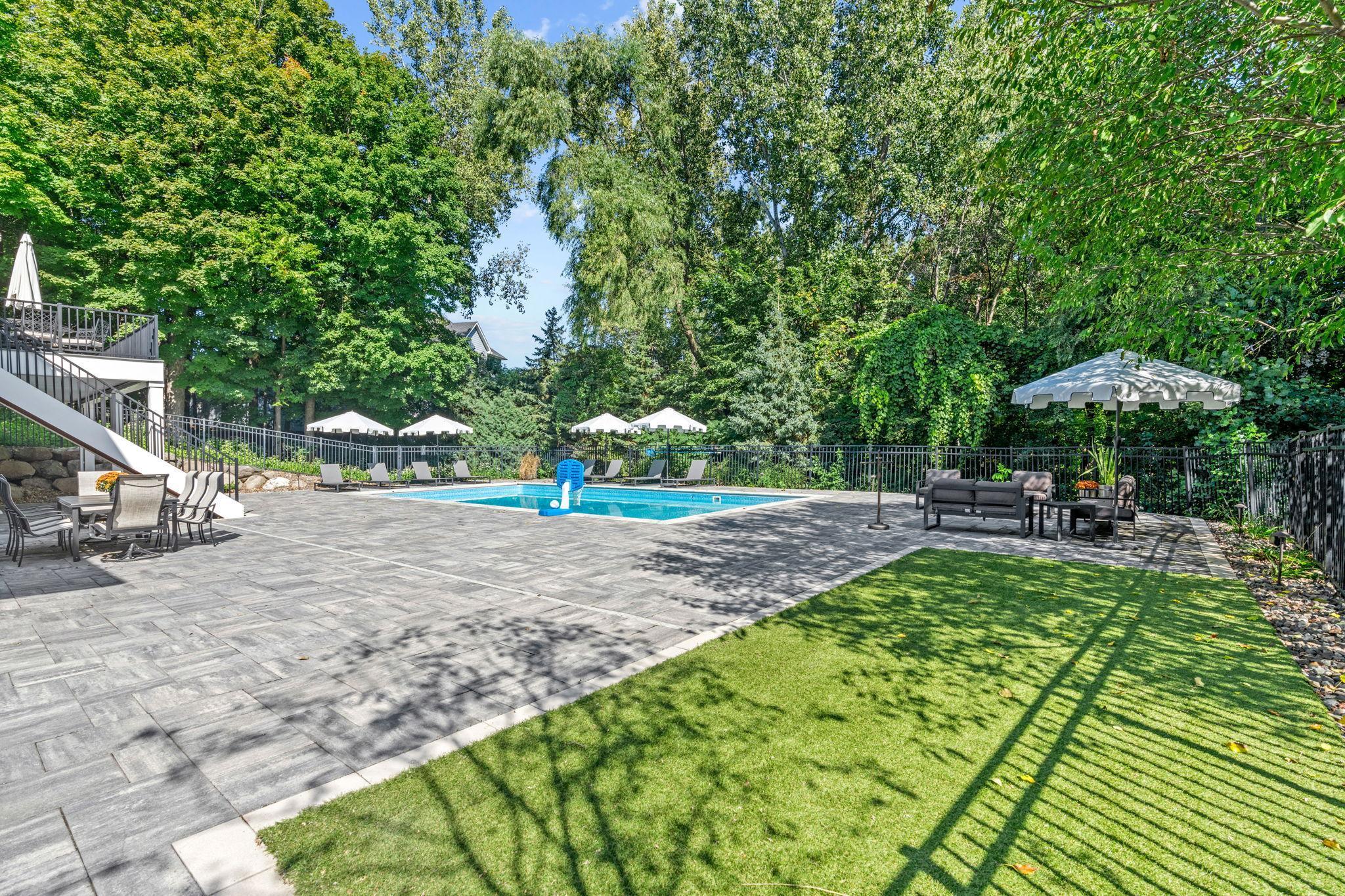 14907 Wildwood Court