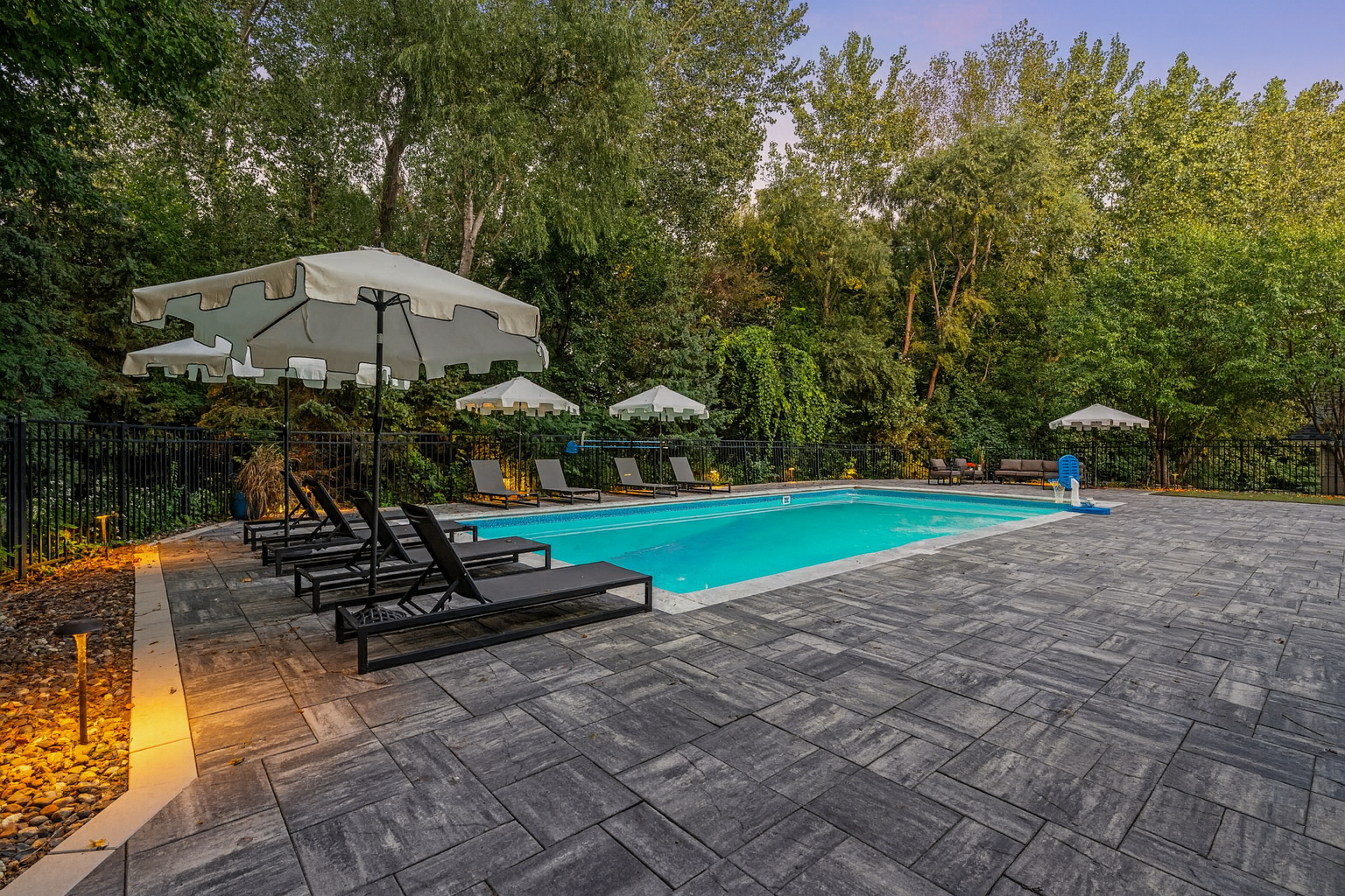 14907 Wildwood Court