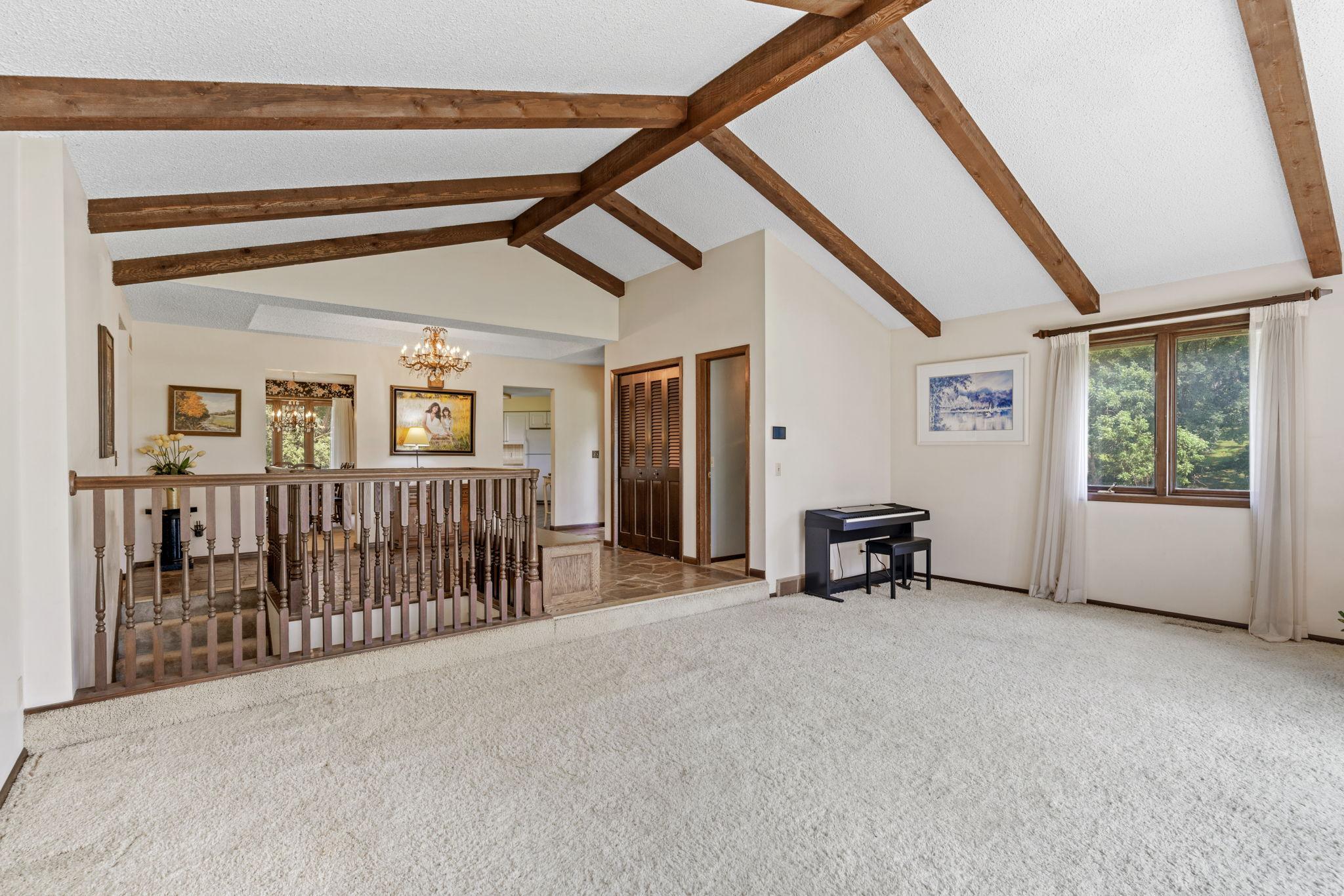 13200 Henning Circle NE