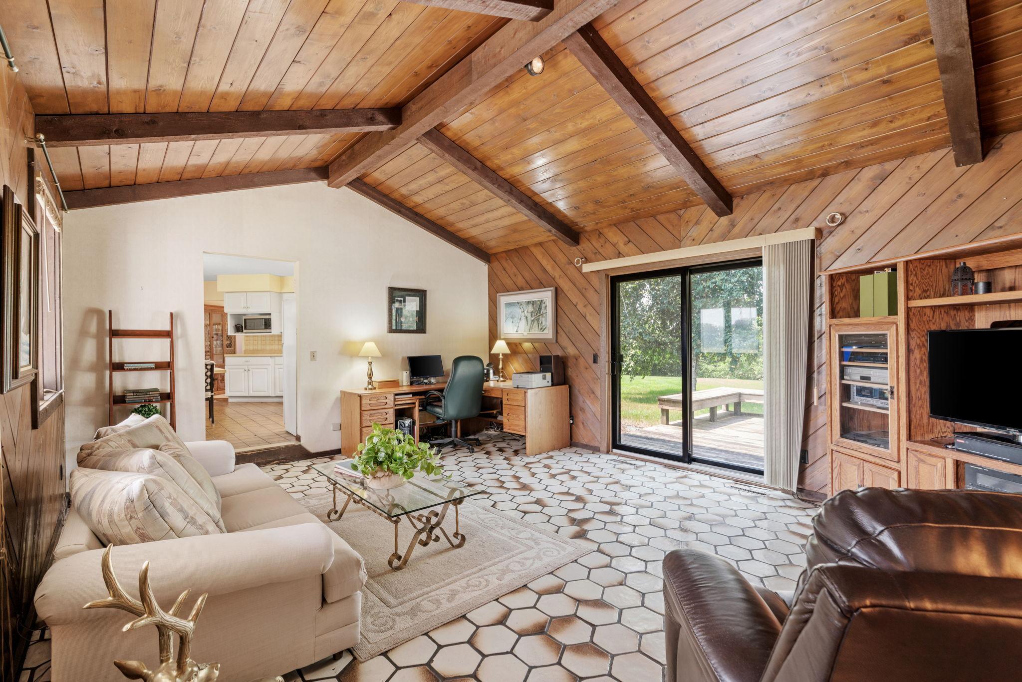 13200 Henning Circle NE