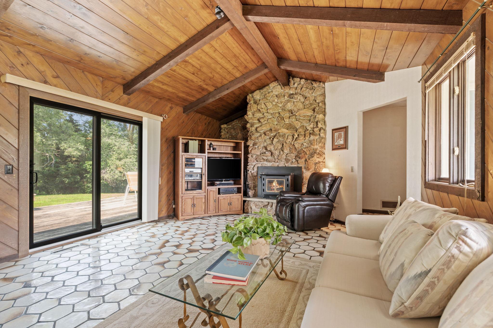 13200 Henning Circle NE