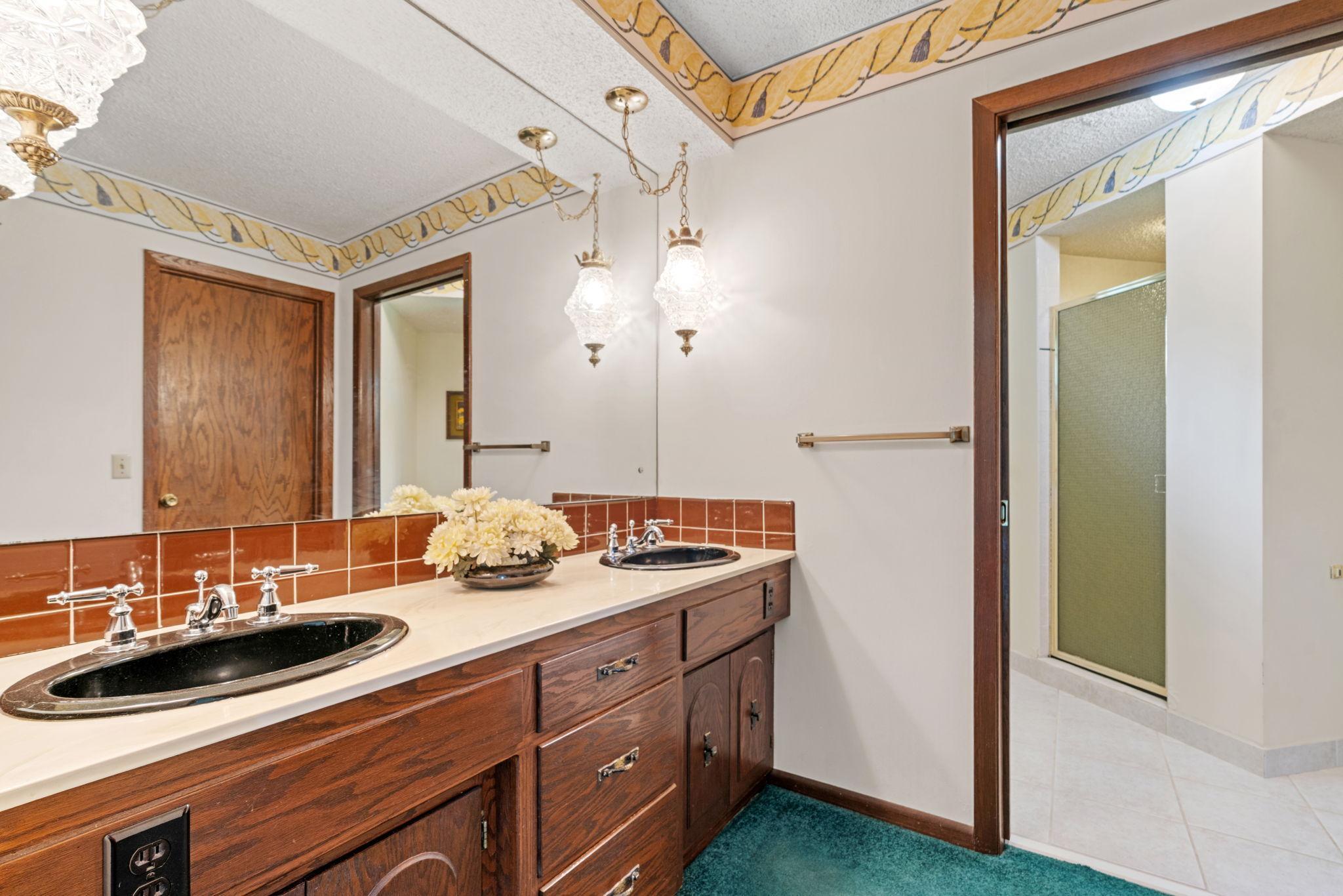 13200 Henning Circle NE