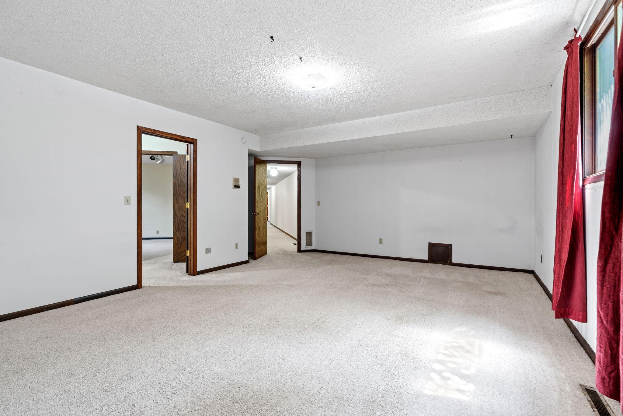 13200 Henning Circle NE