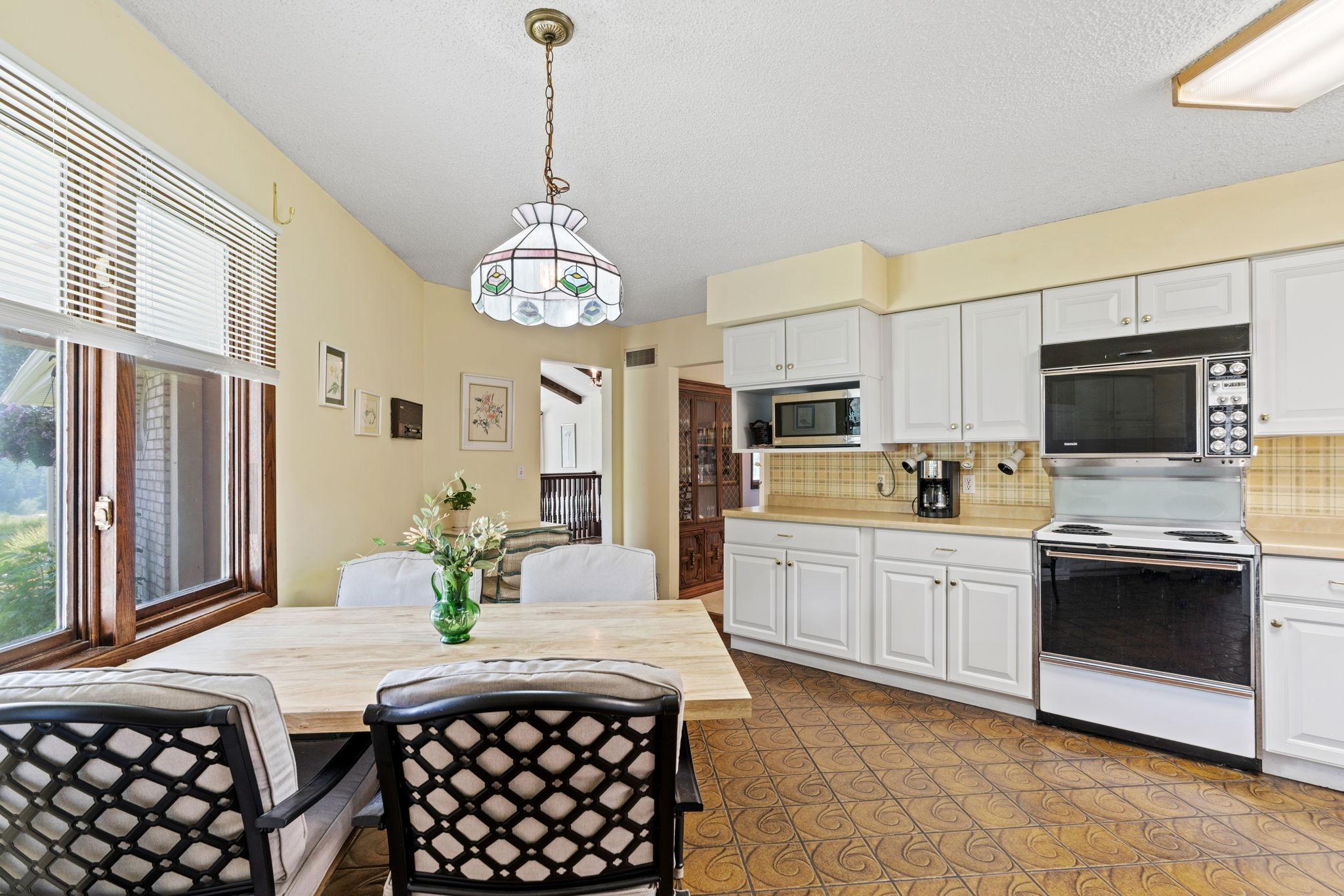 13200 Henning Circle NE