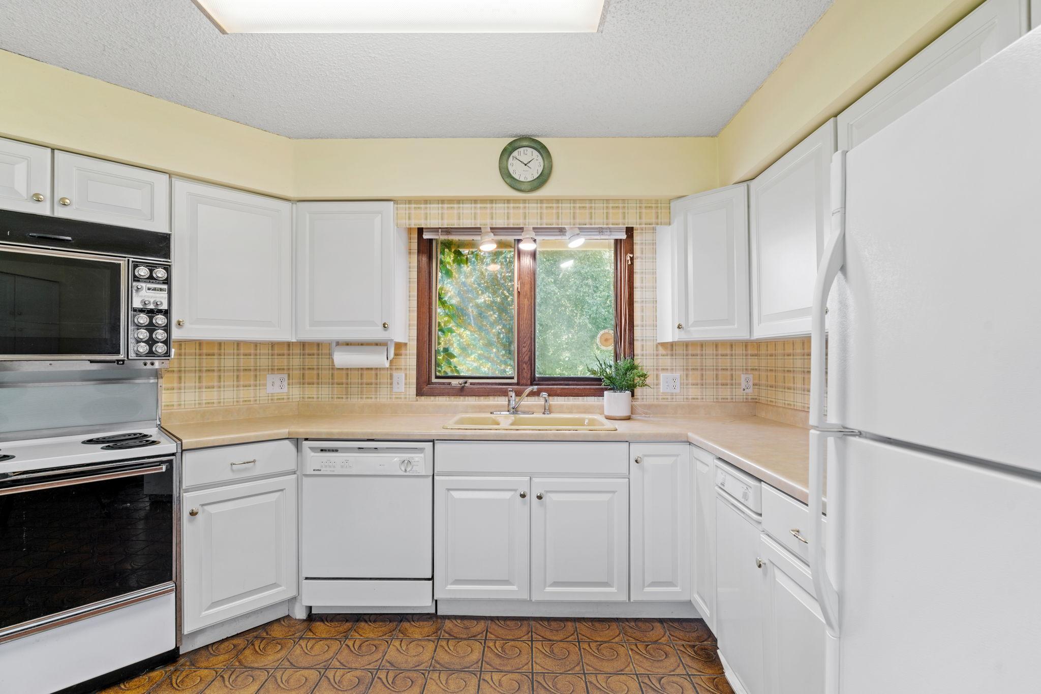 13200 Henning Circle NE