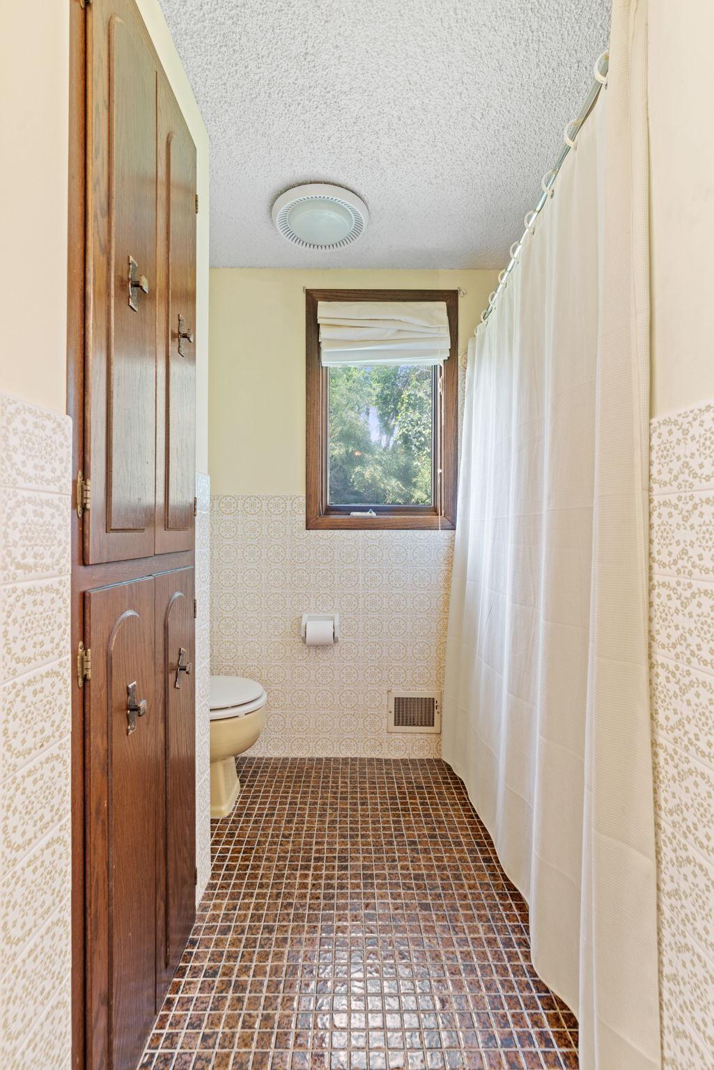 13200 Henning Circle NE