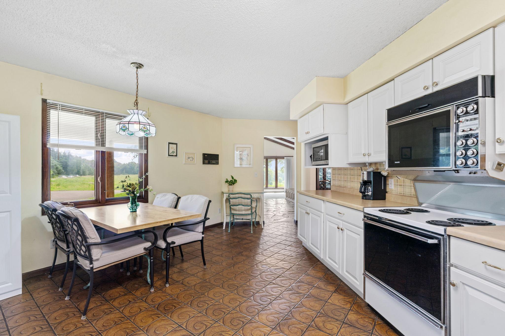 13200 Henning Circle NE