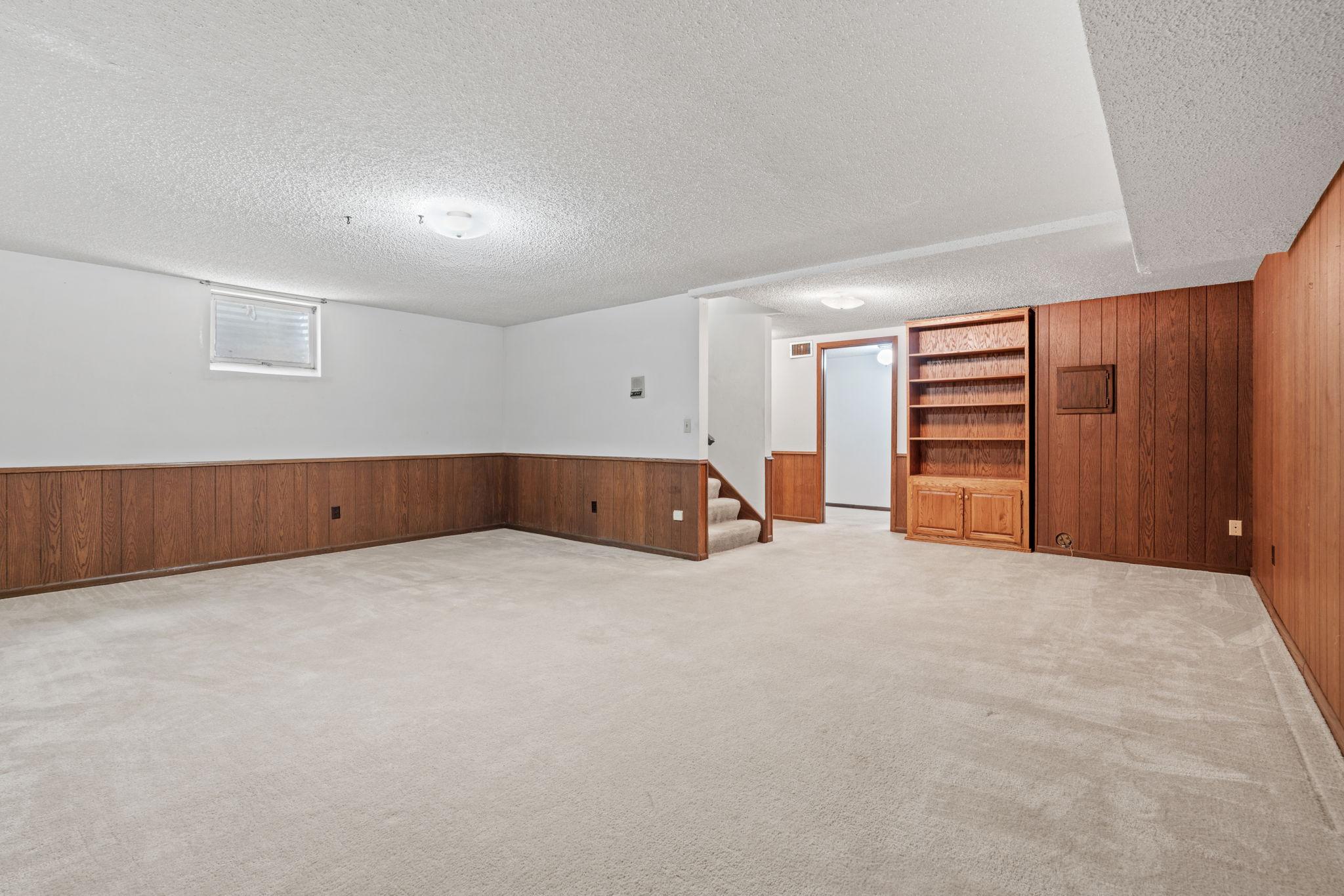 13200 Henning Circle NE