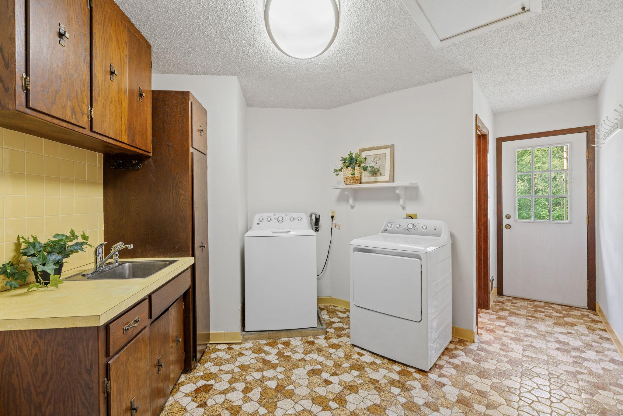 13200 Henning Circle NE