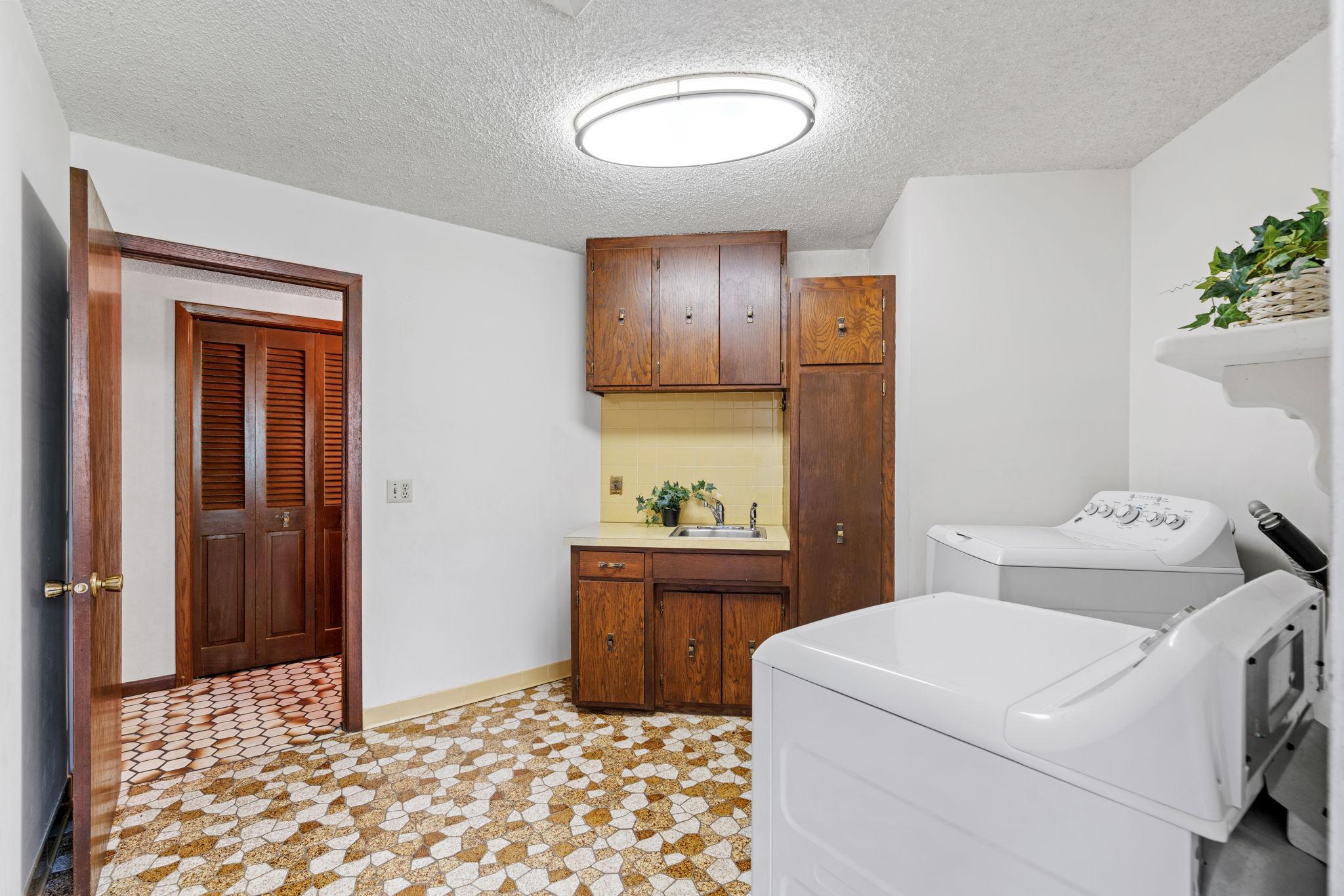 13200 Henning Circle NE