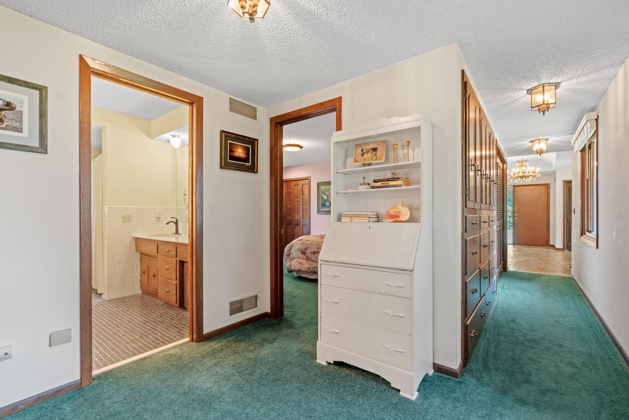 13200 Henning Circle NE