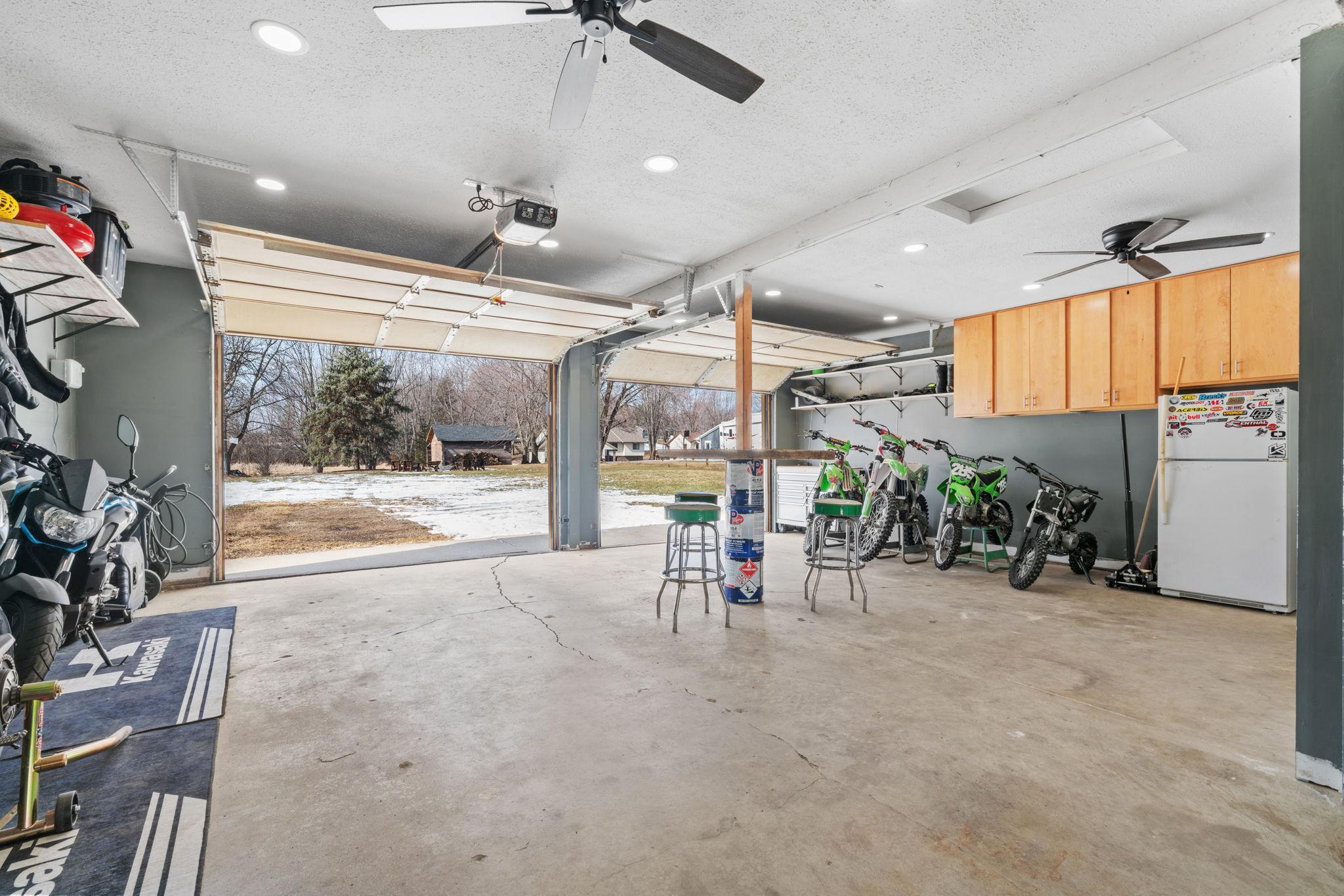 639 Main Street S