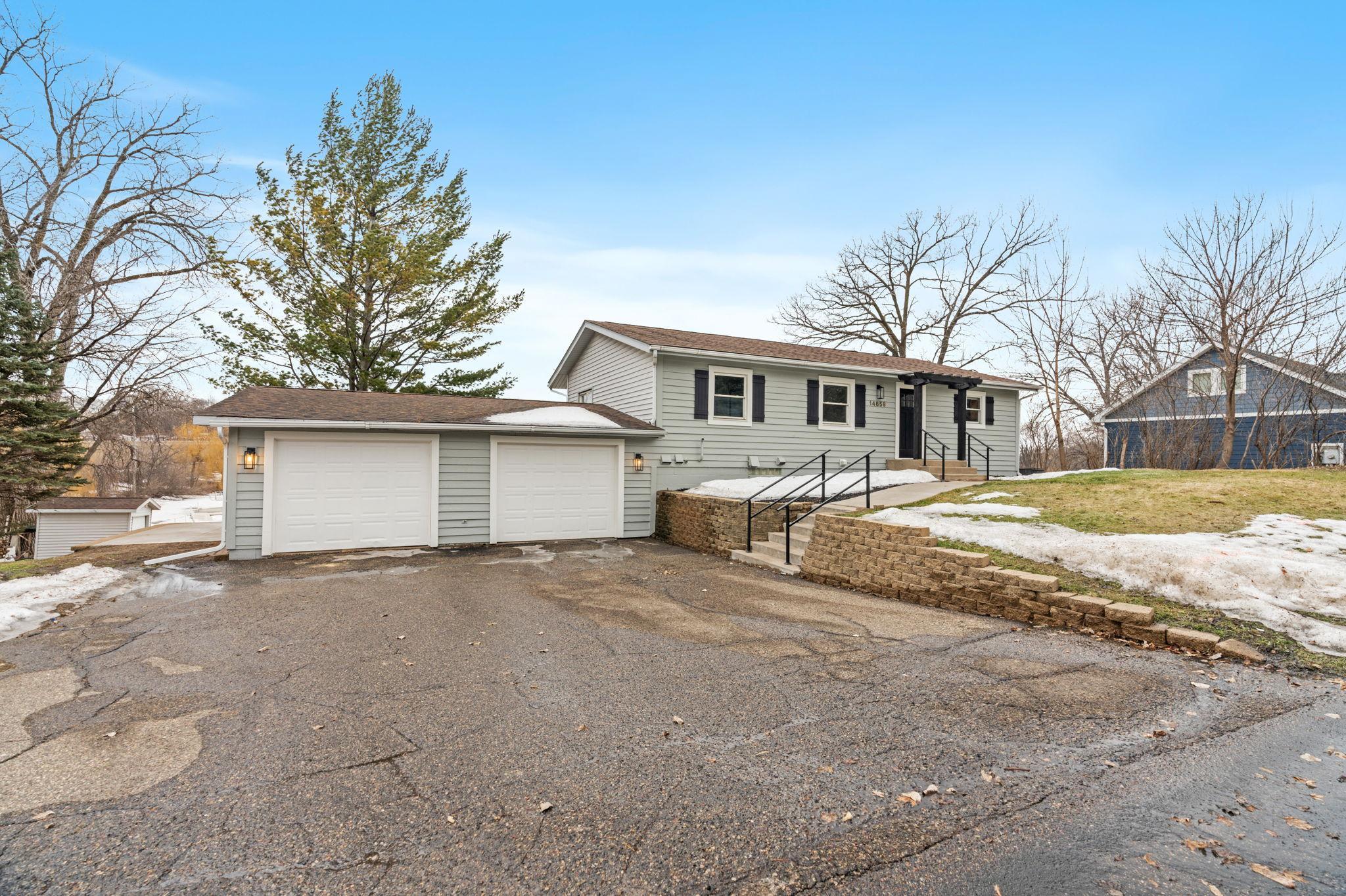 14858 Oakland Beach Avenue SE