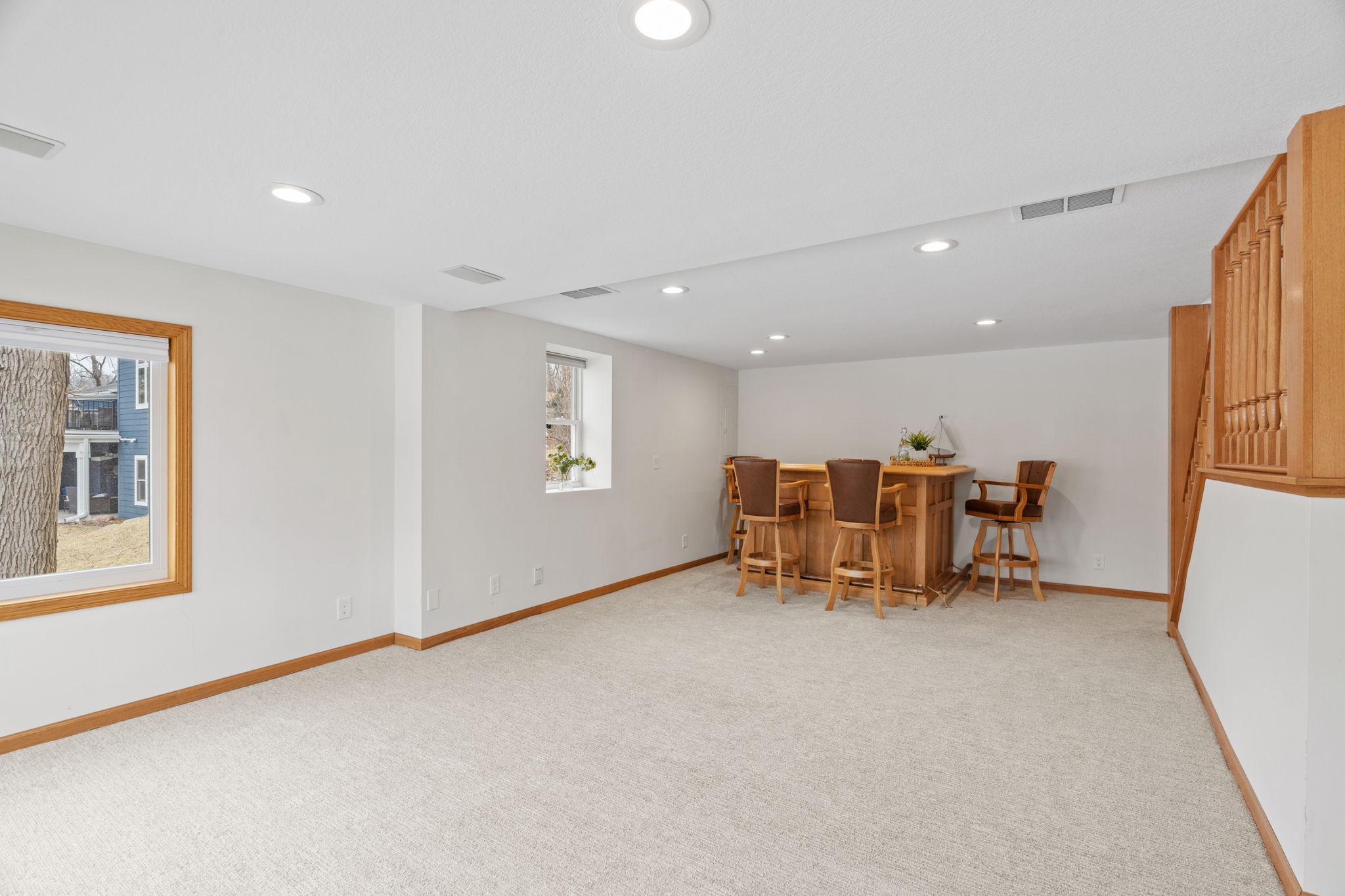 14858 Oakland Beach Avenue SE