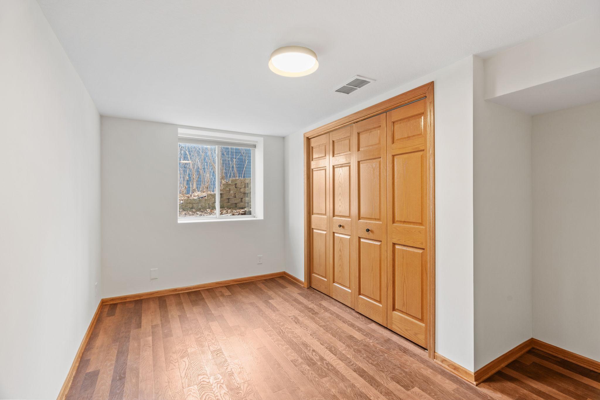 14858 Oakland Beach Avenue SE