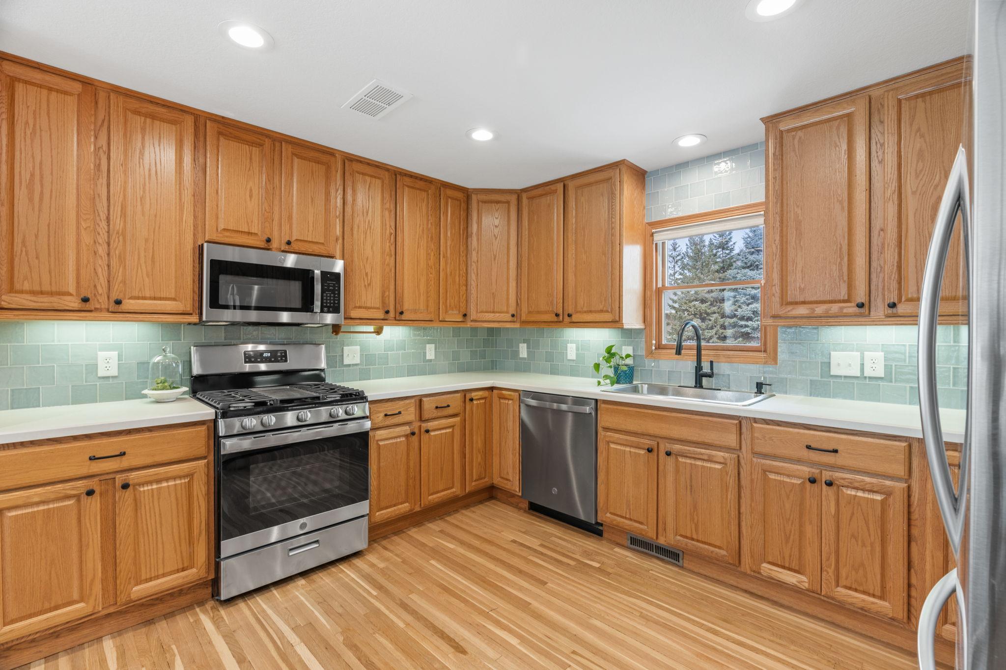 14858 Oakland Beach Avenue SE