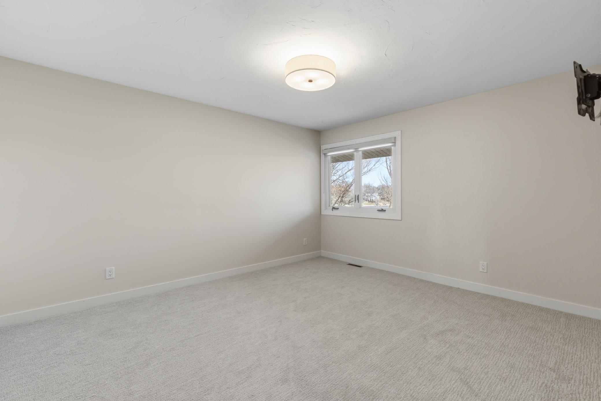 4090 Wagon Bridge Circle