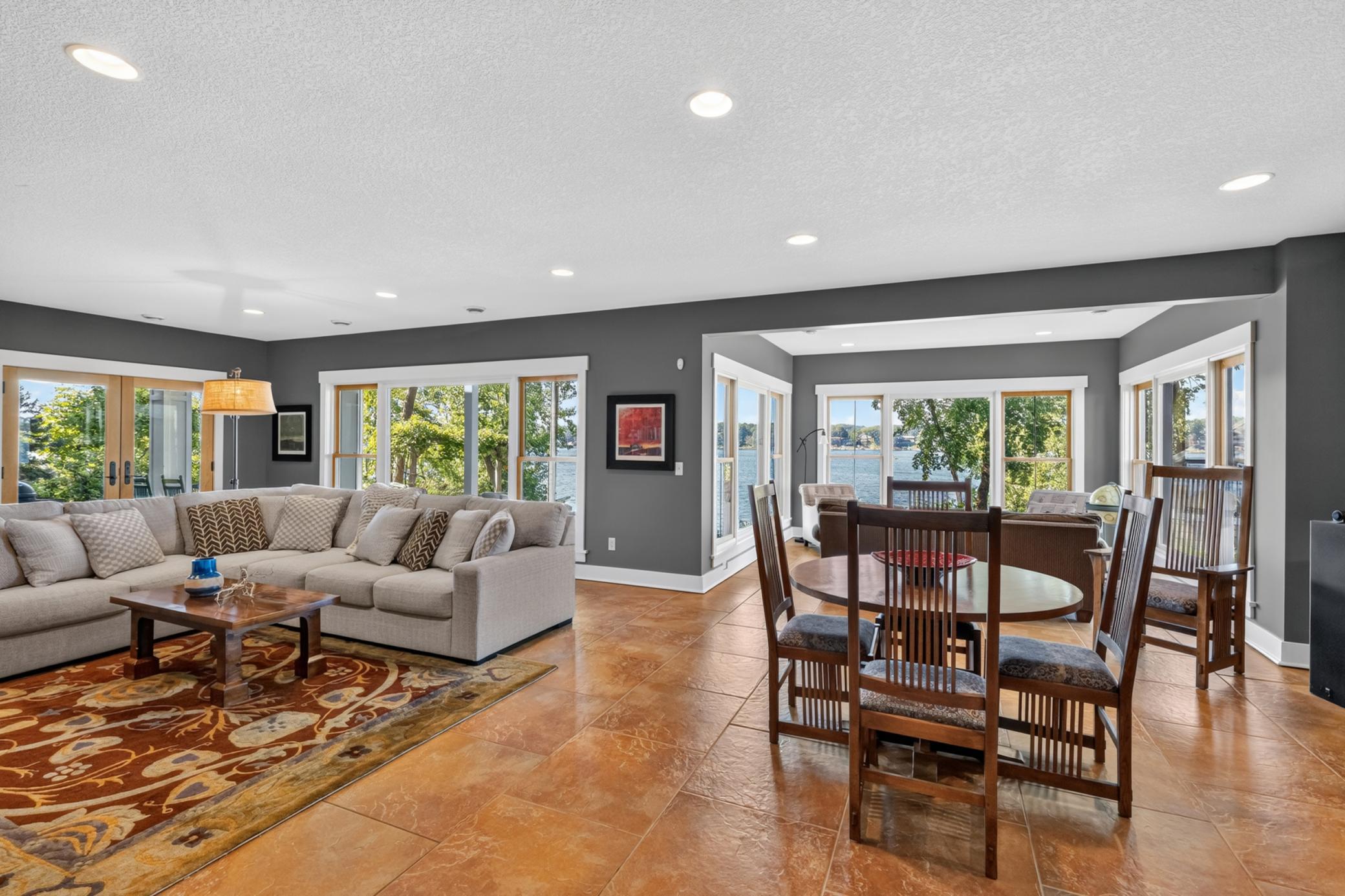5488 Fairlawn Shores Trail SE