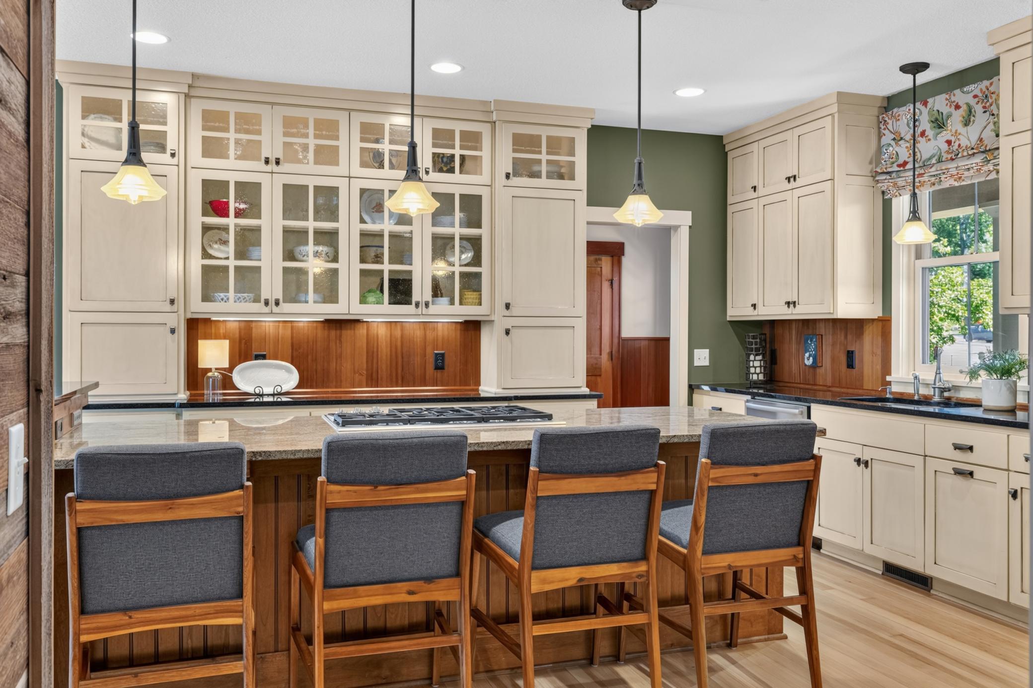 5488 Fairlawn Shores Trail SE