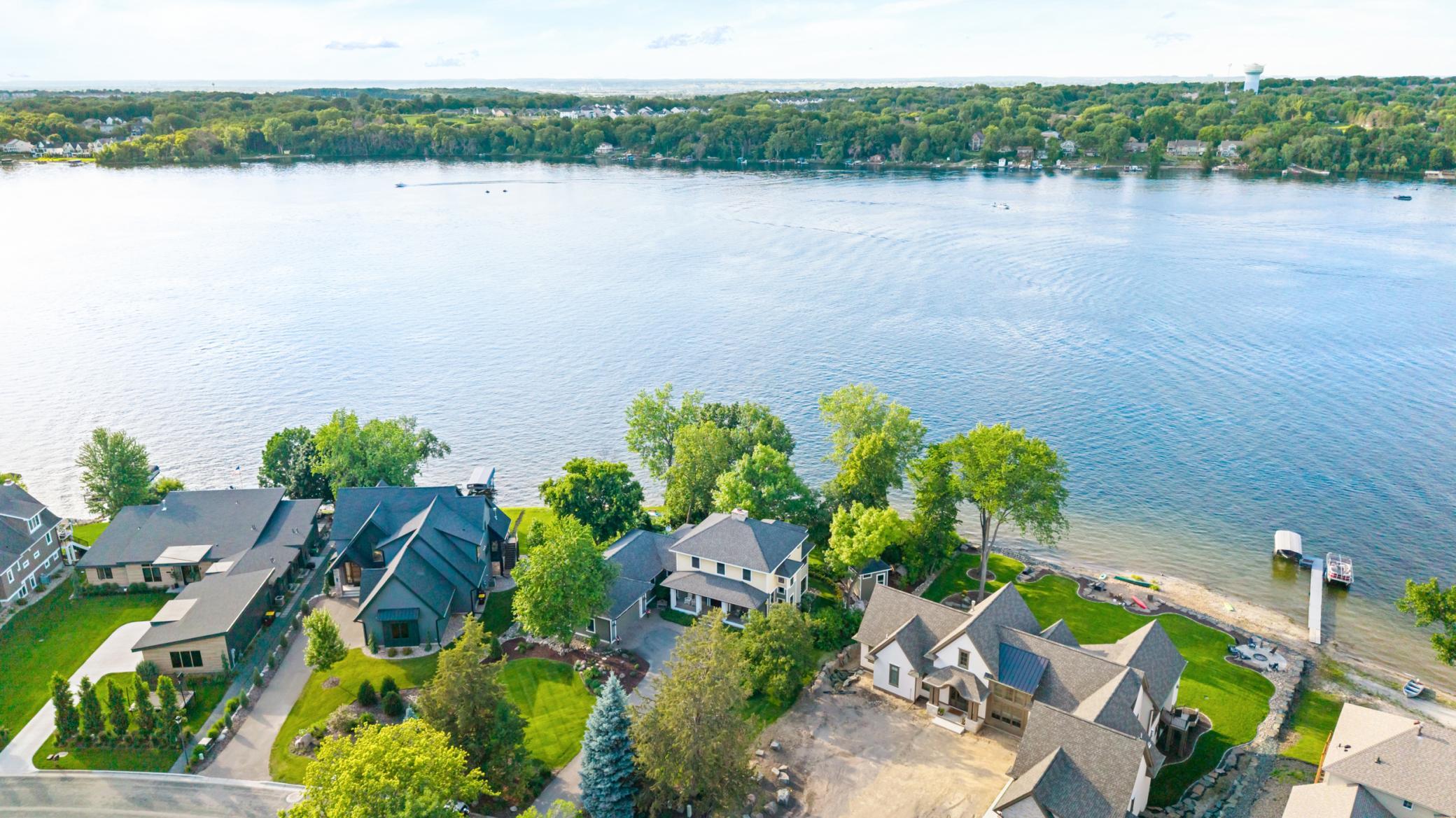 5488 Fairlawn Shores Trail SE
