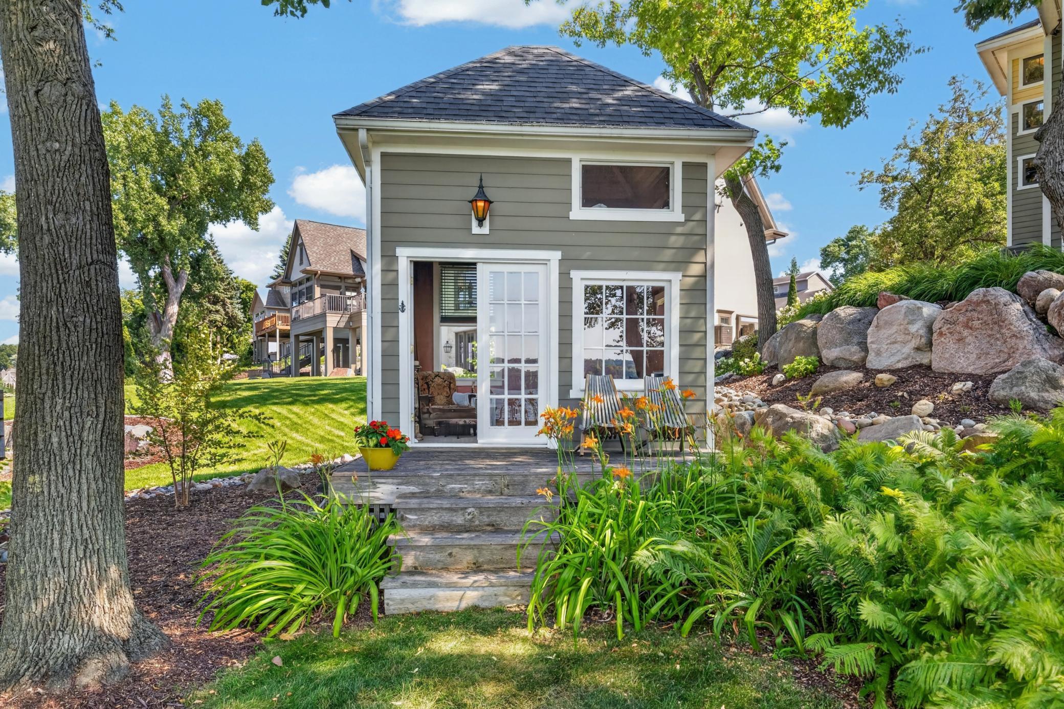 5488 Fairlawn Shores Trail SE