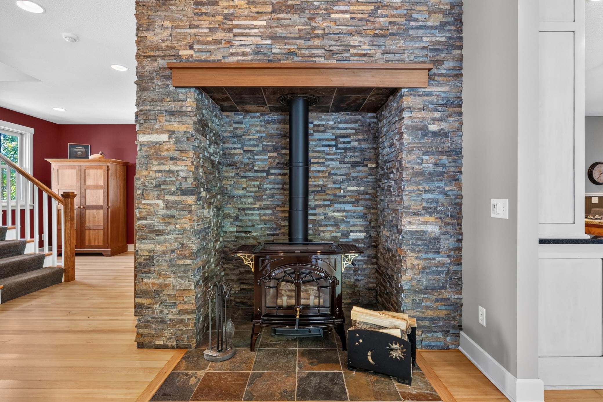 5488 Fairlawn Shores Trail SE