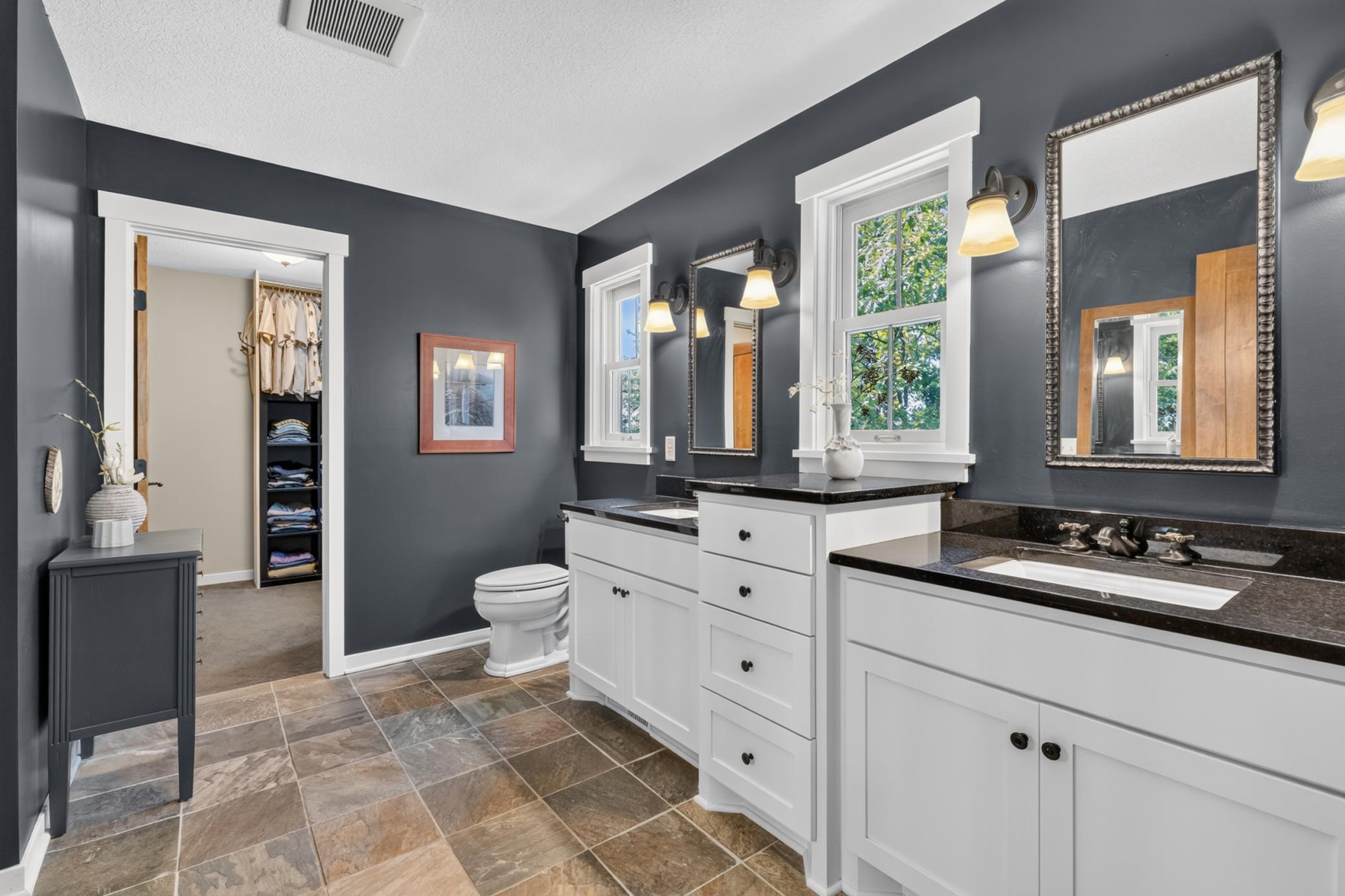 5488 Fairlawn Shores Trail SE