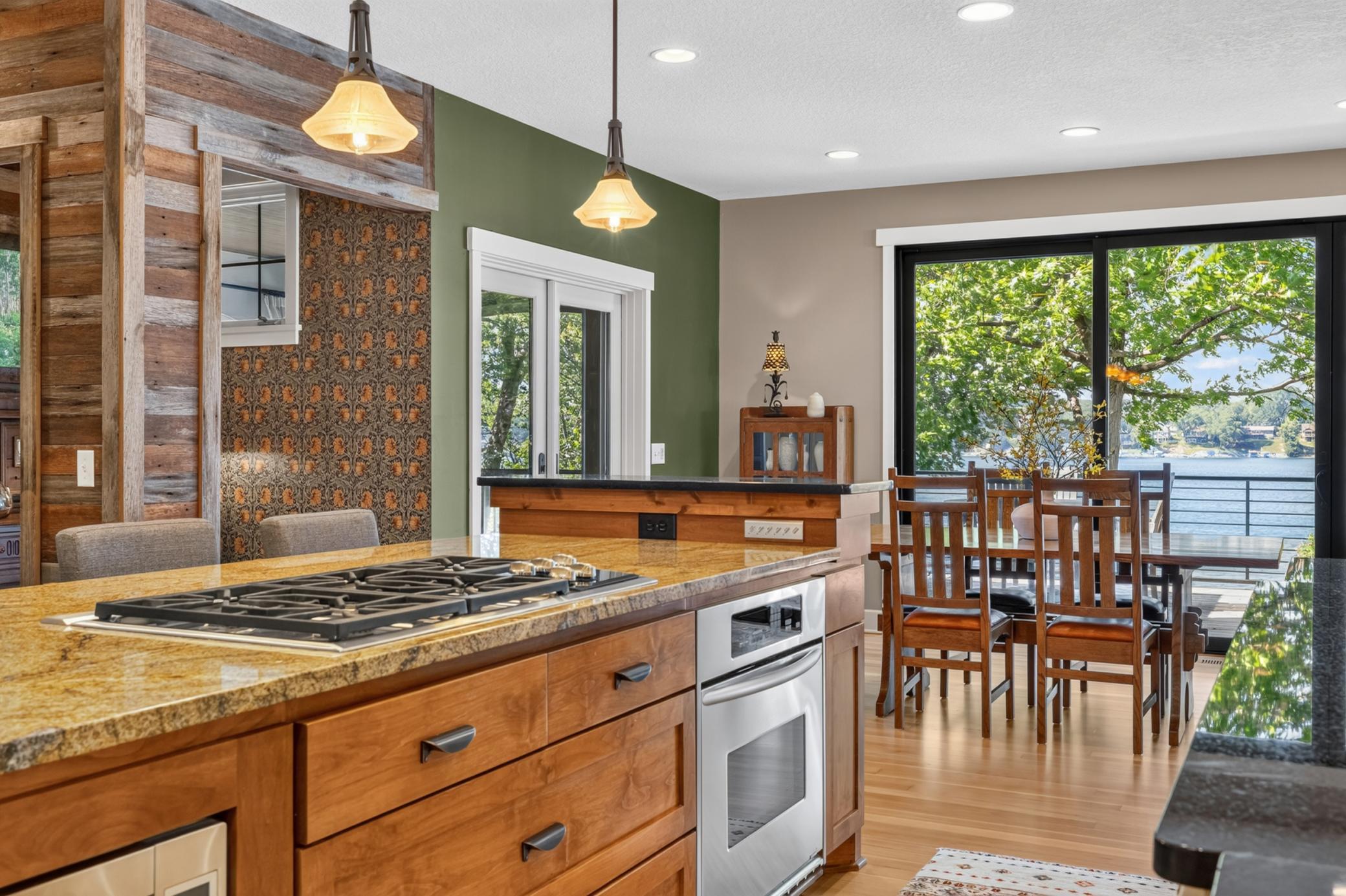5488 Fairlawn Shores Trail SE