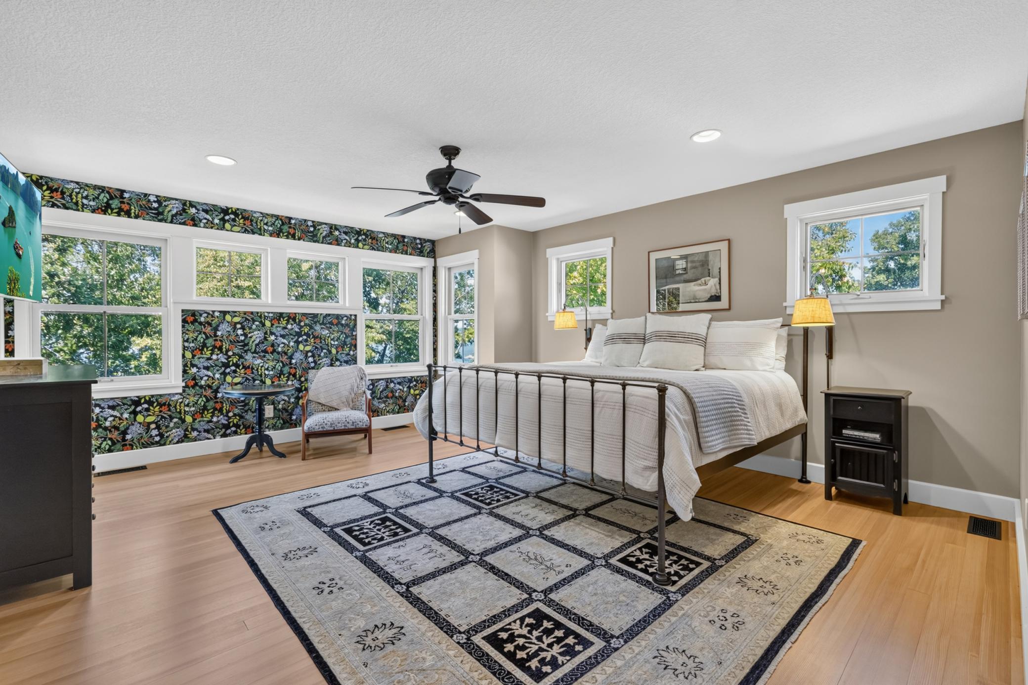5488 Fairlawn Shores Trail SE