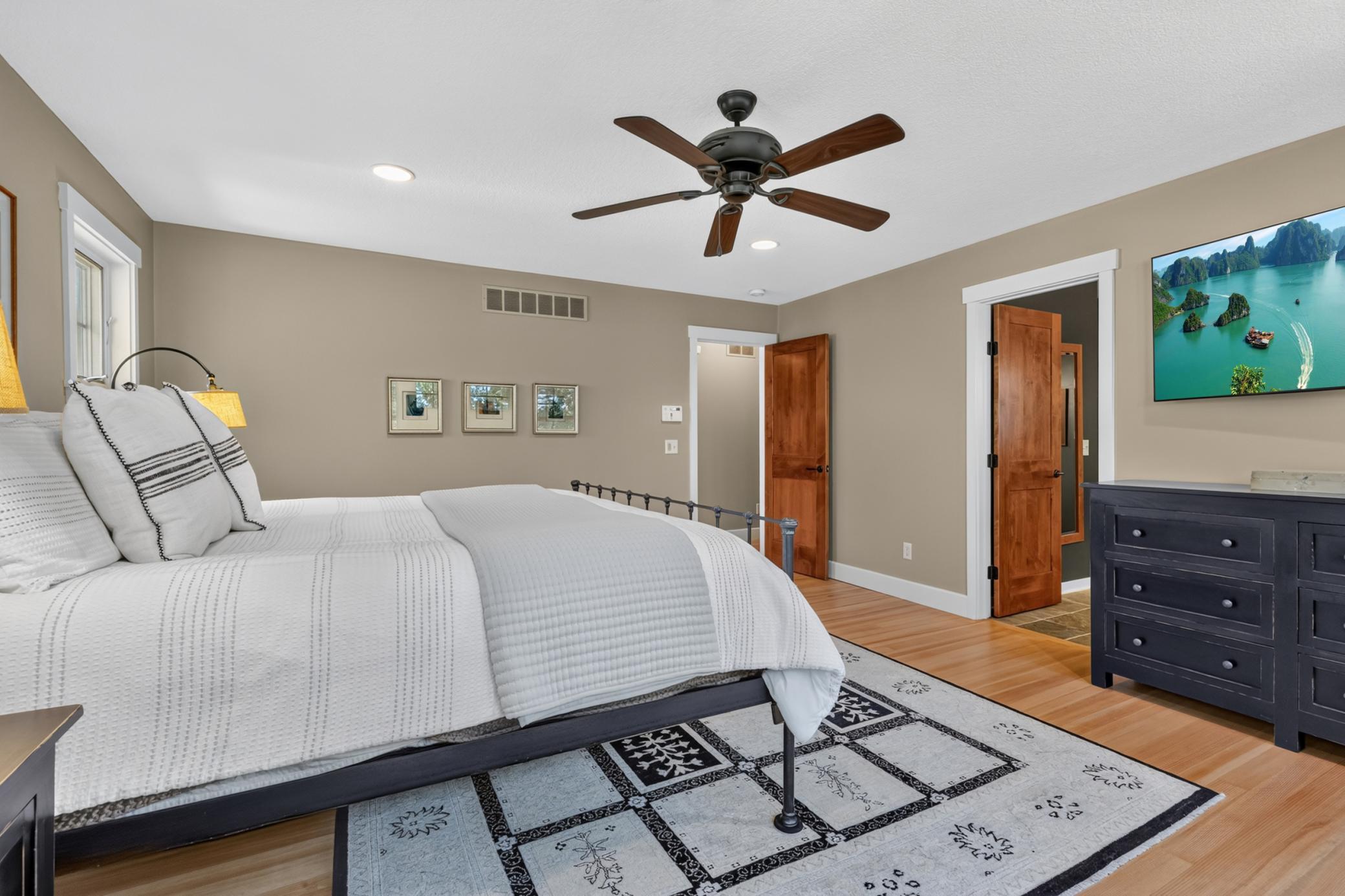 5488 Fairlawn Shores Trail SE