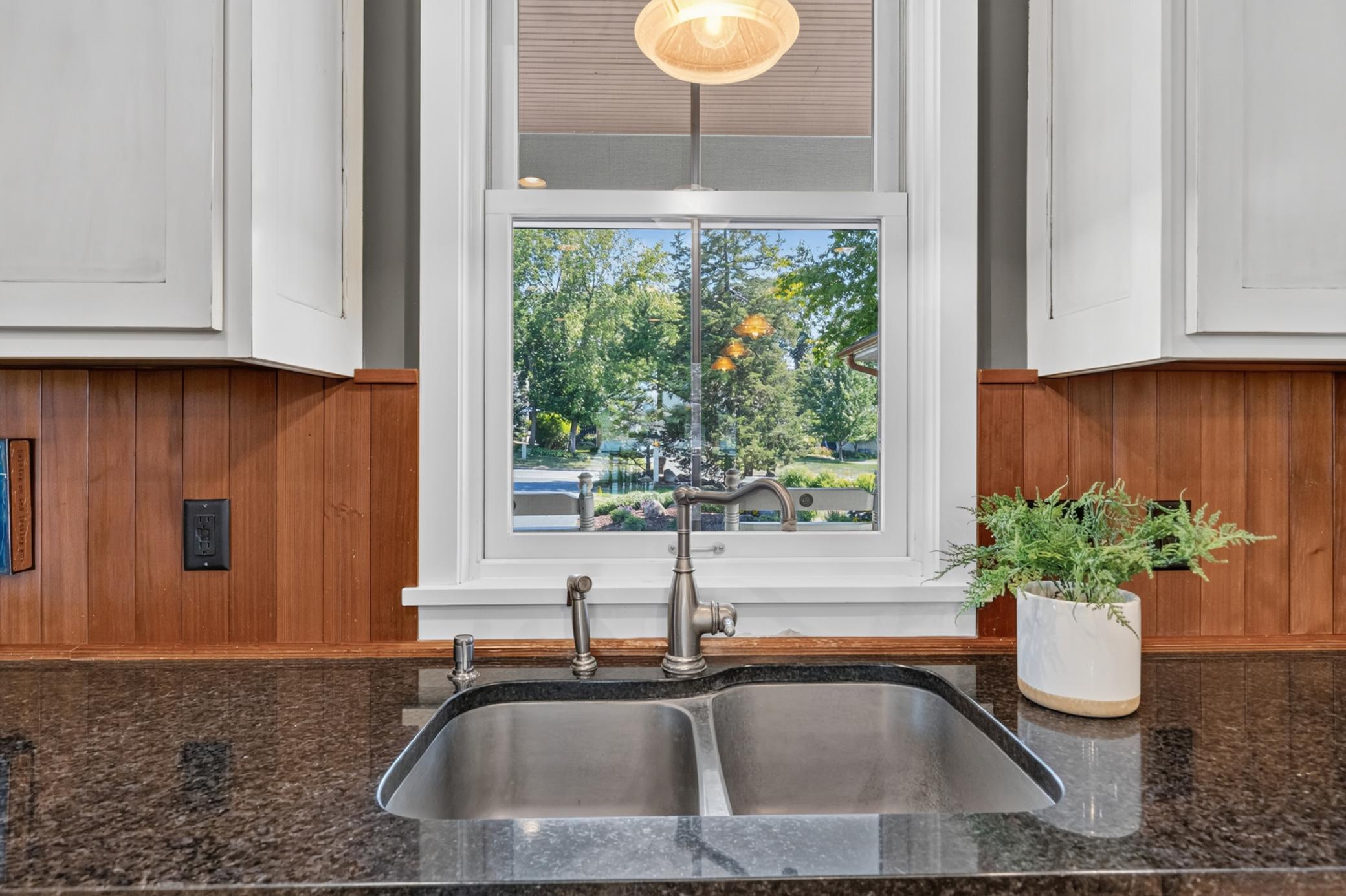 5488 Fairlawn Shores Trail SE