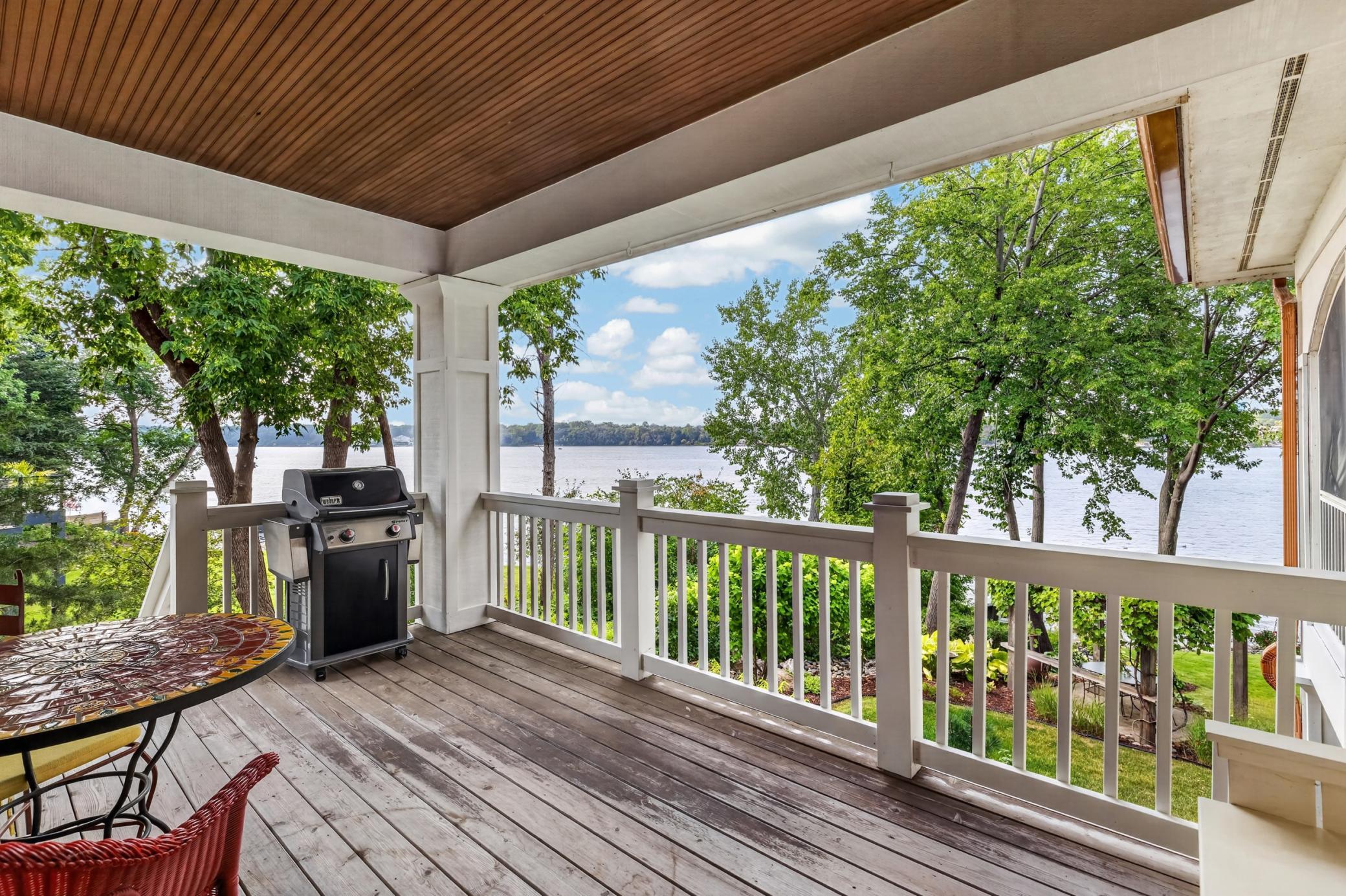 5488 Fairlawn Shores Trail SE