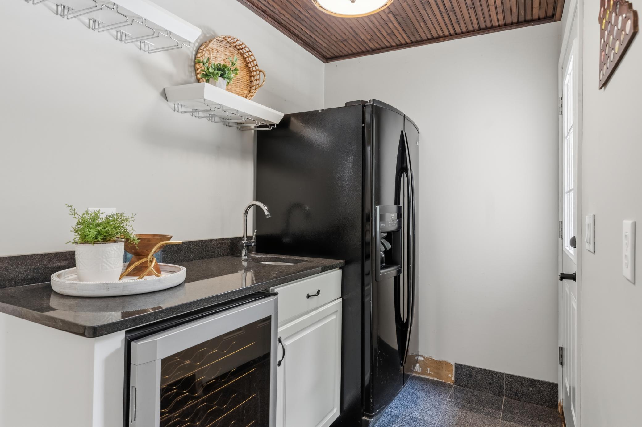 13995 Hidden Lake Trail NE